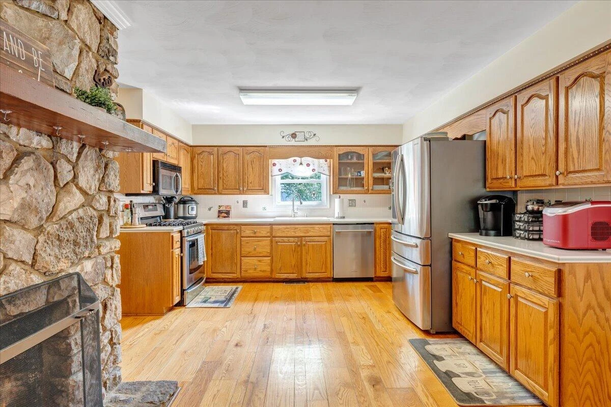 114 Pleasure Point DR - Photo 29