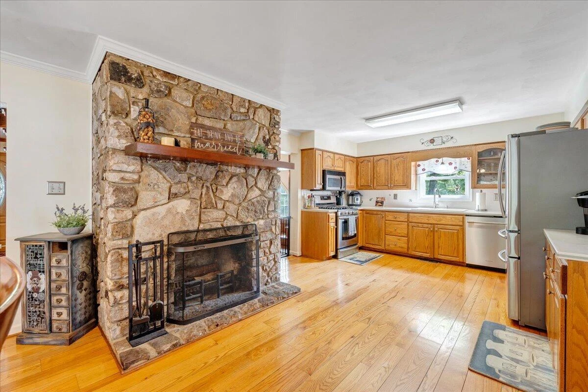 114 Pleasure Point DR - Photo 30