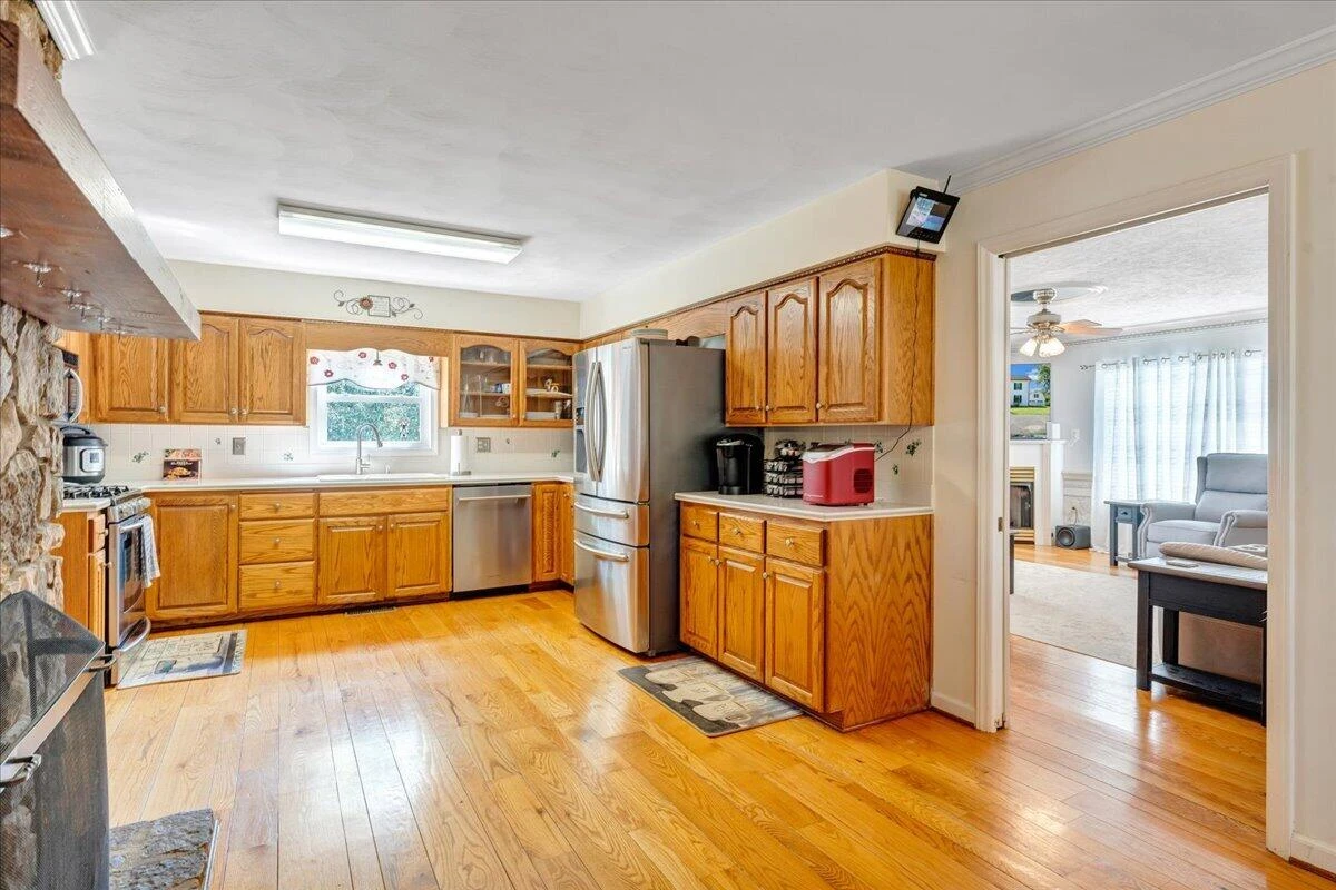 114 Pleasure Point DR - Photo 31
