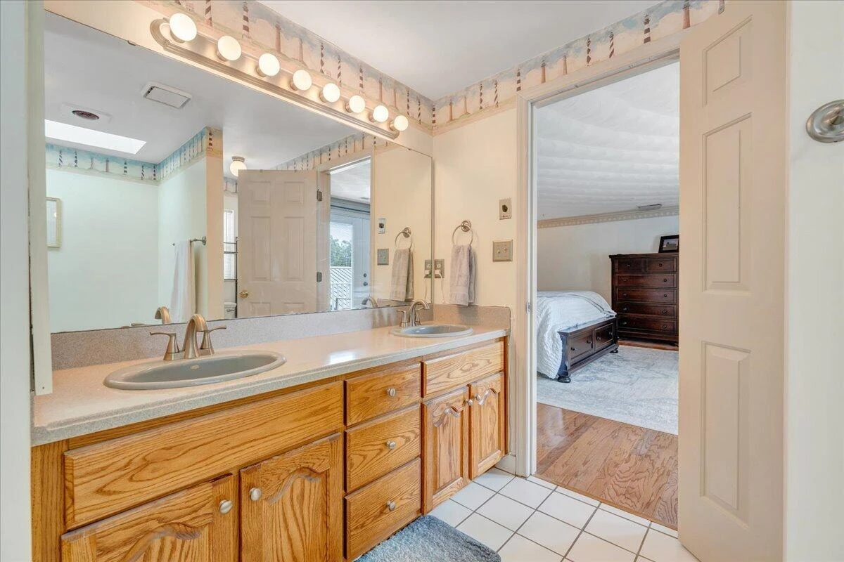 114 Pleasure Point DR - Photo 51