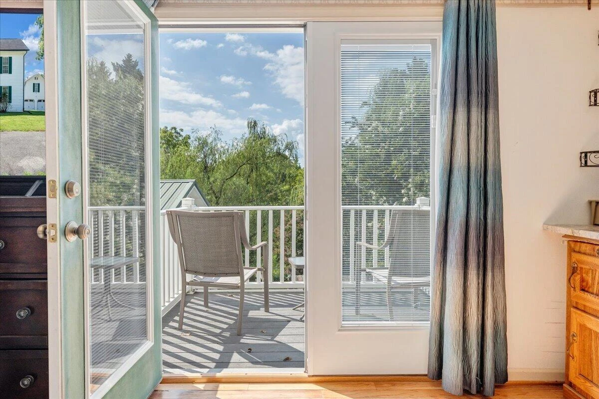 114 Pleasure Point DR - Photo 52