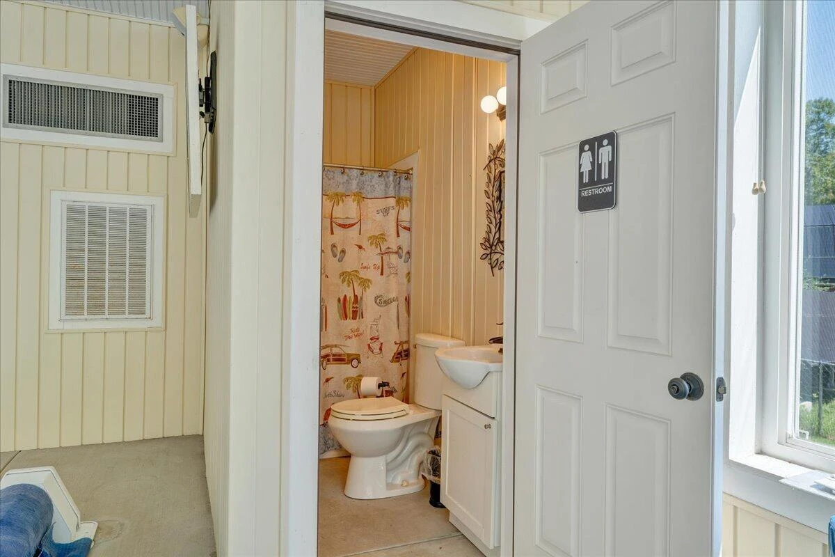 114 Pleasure Point DR - Photo 68
