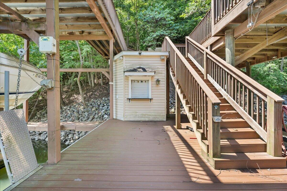 114 Pleasure Point DR - Photo 88