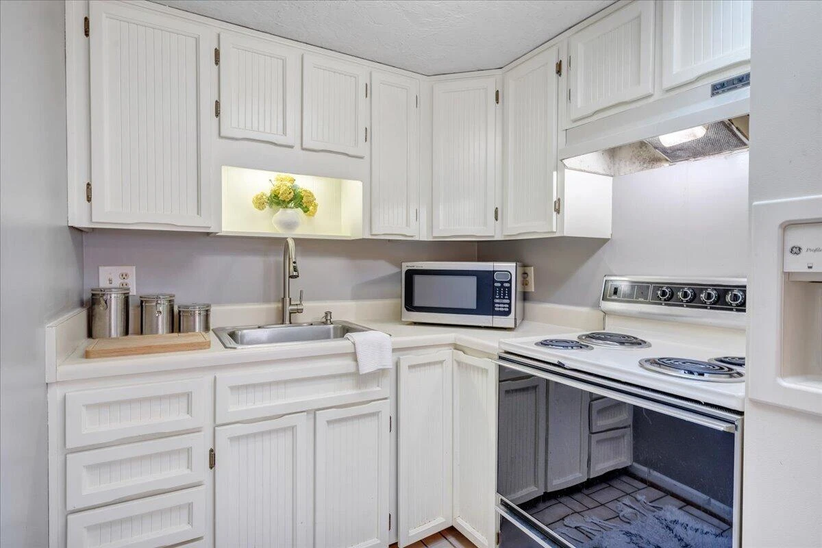 114 Pleasure Point DR - Photo 98