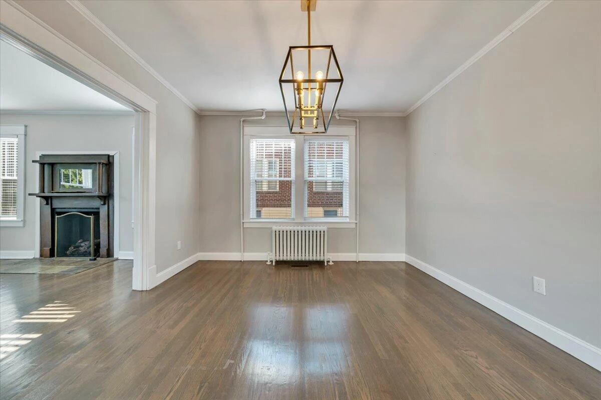 2206 Windsor AVE SW - Photo 12