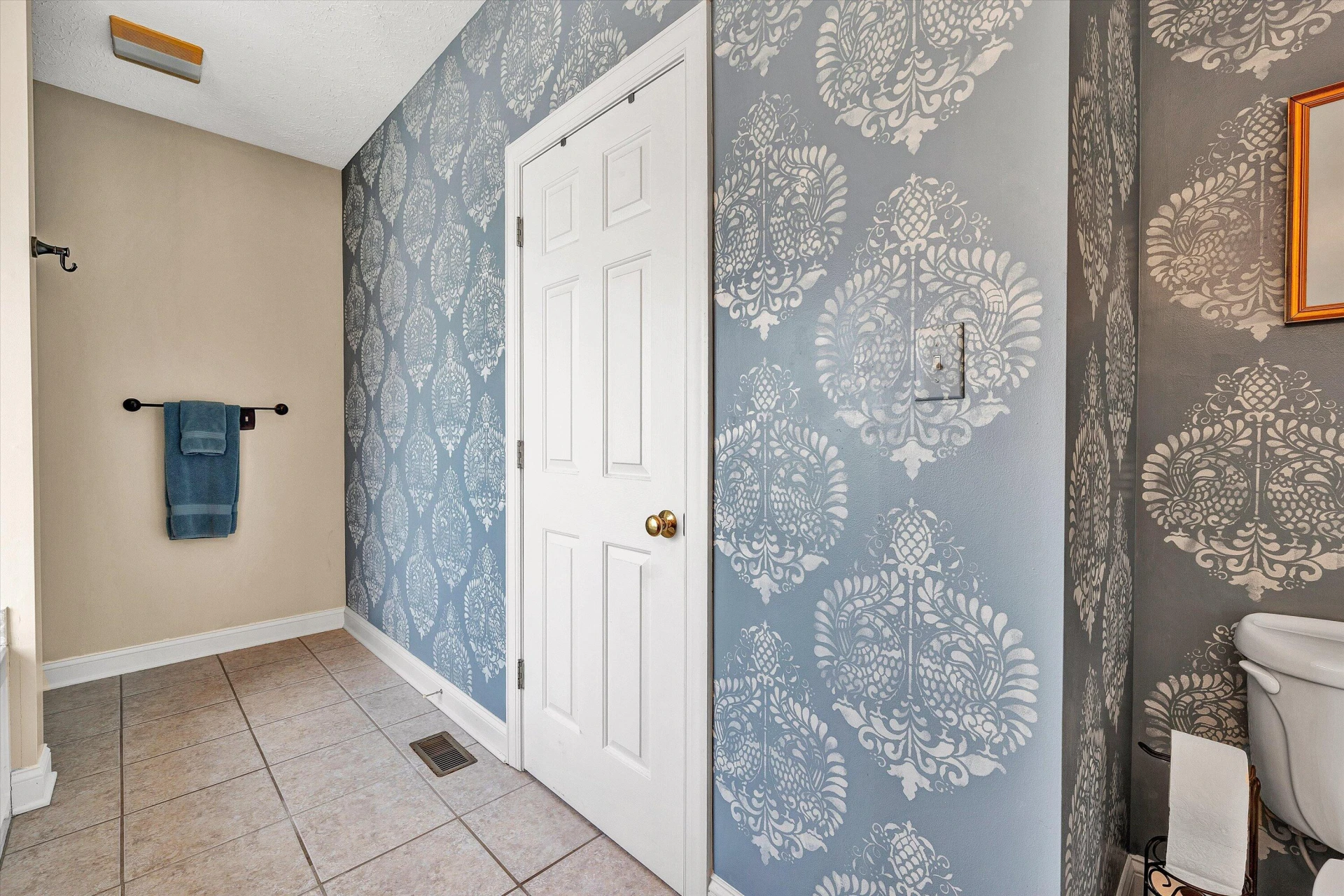 1235 Mountain View RD - Photo 21