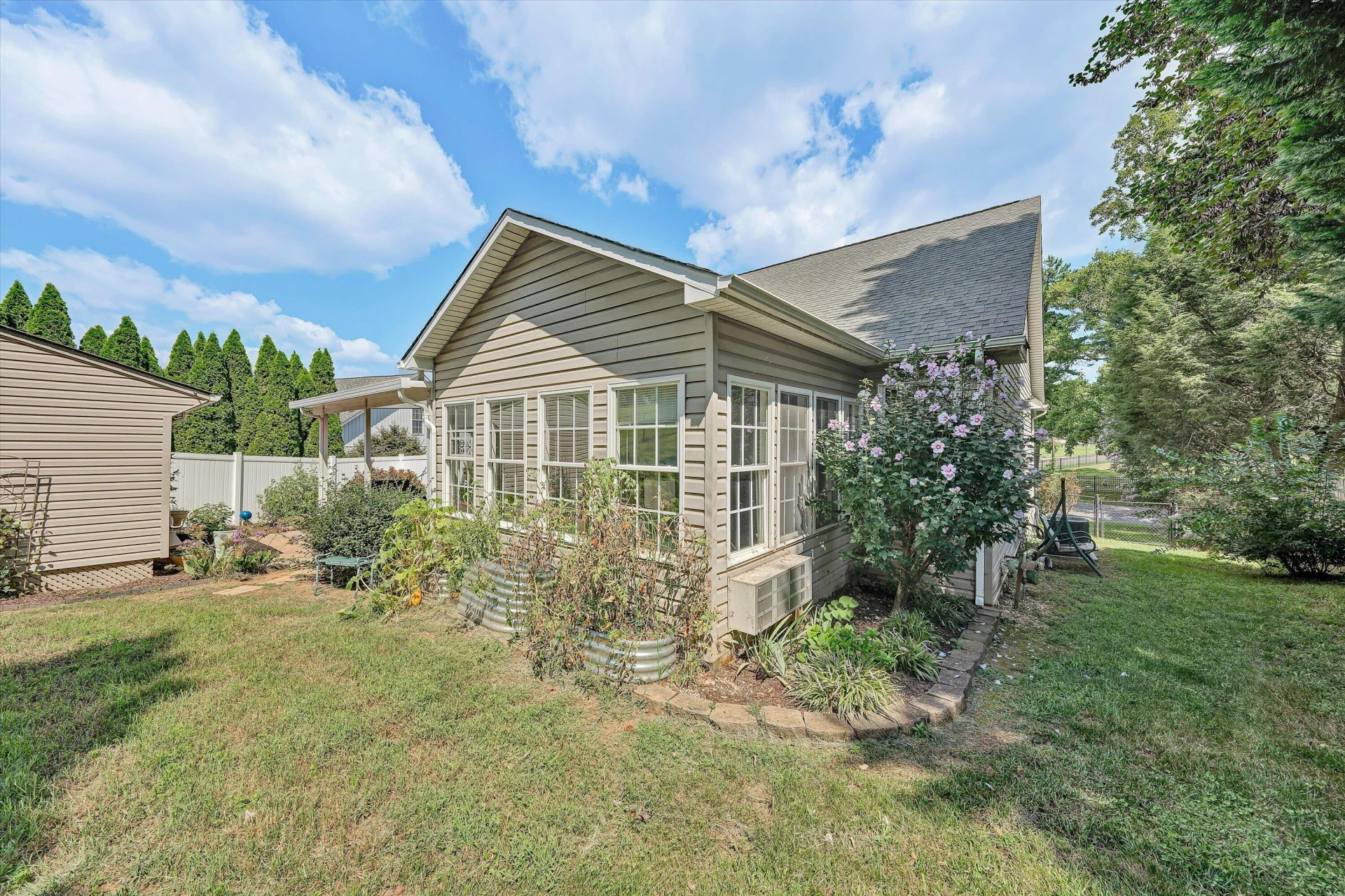 1235 Mountain View RD - Photo 38