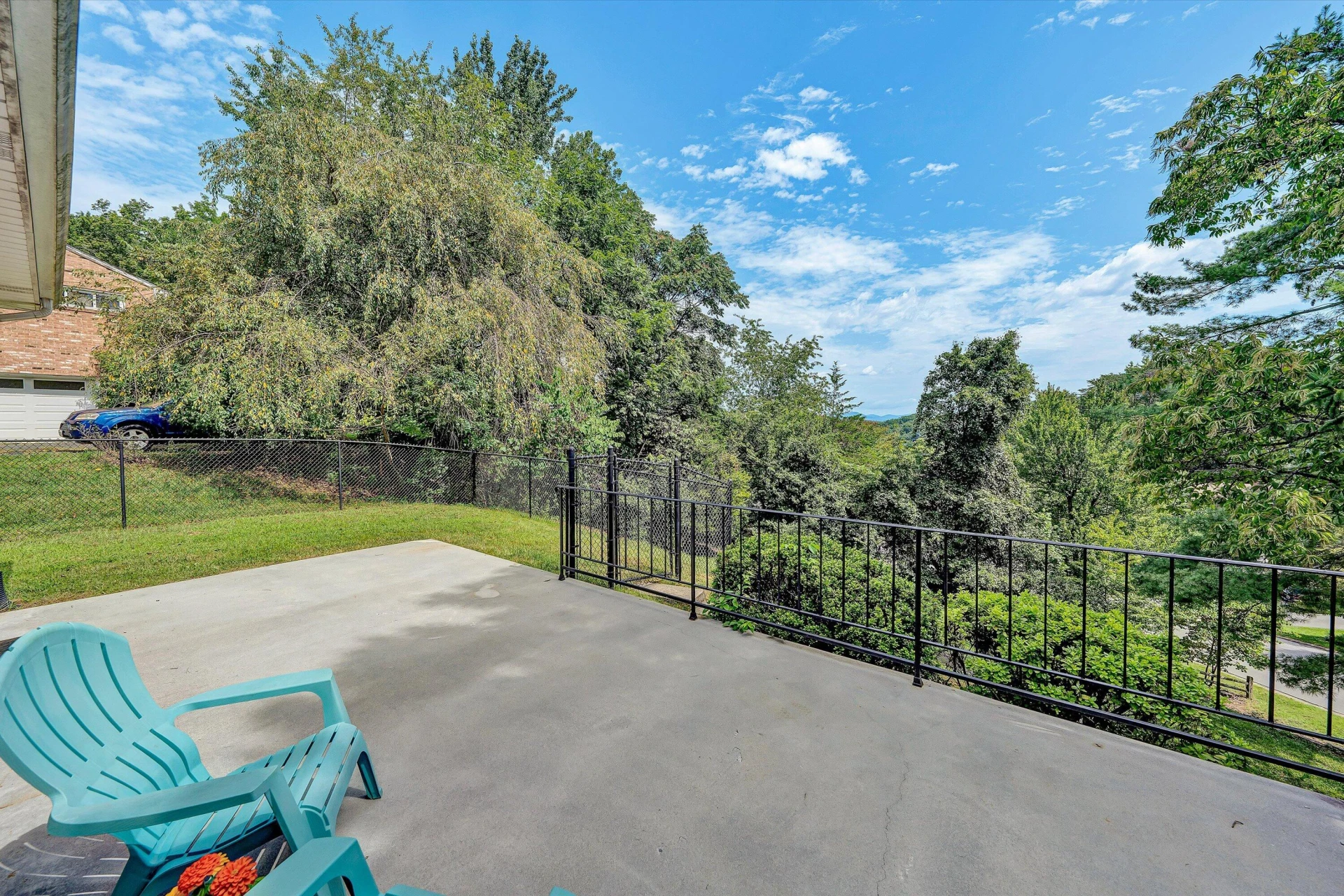 4203 Woodridge DR - Photo 14