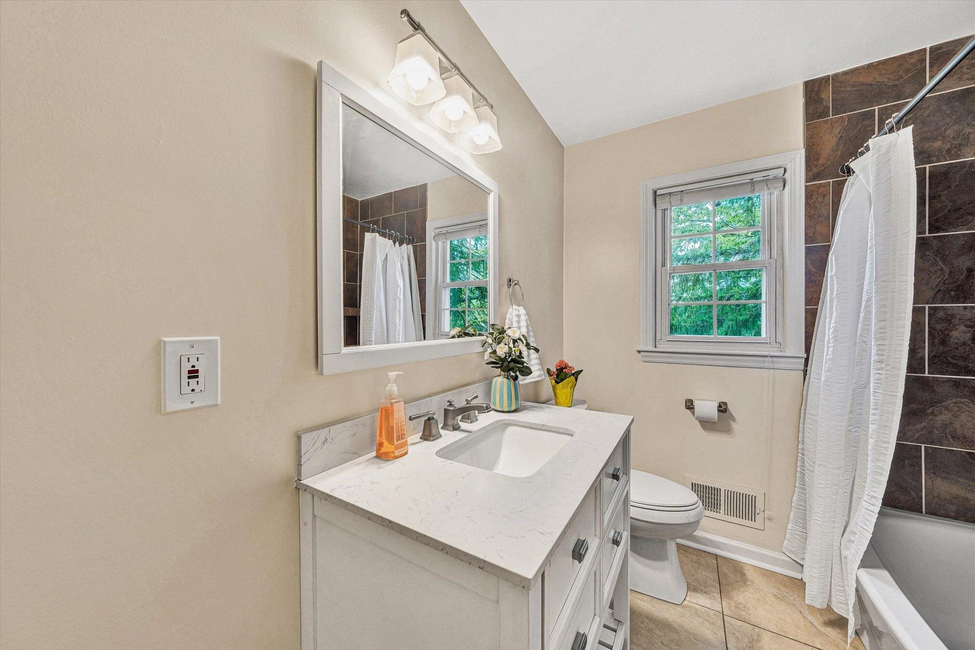 4203 Woodridge DR - Photo 24