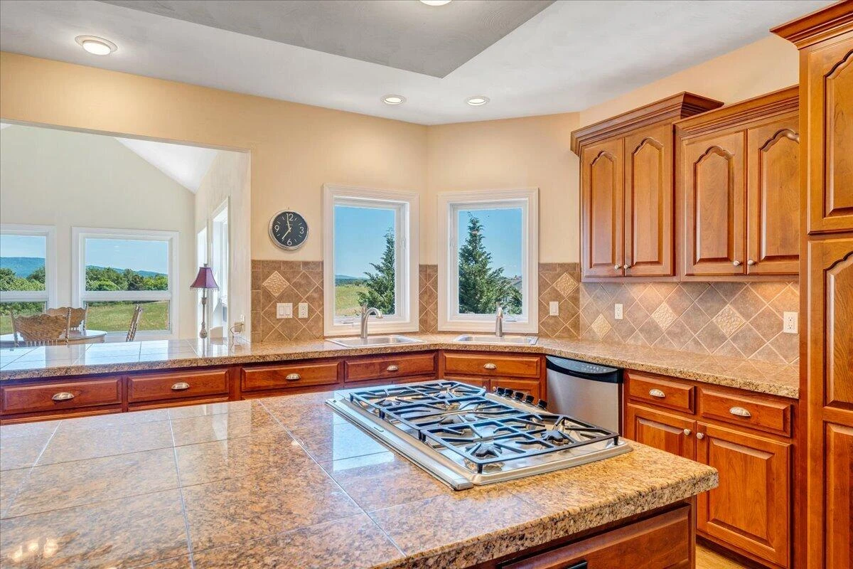 625 Frontier WAY - Photo 36
