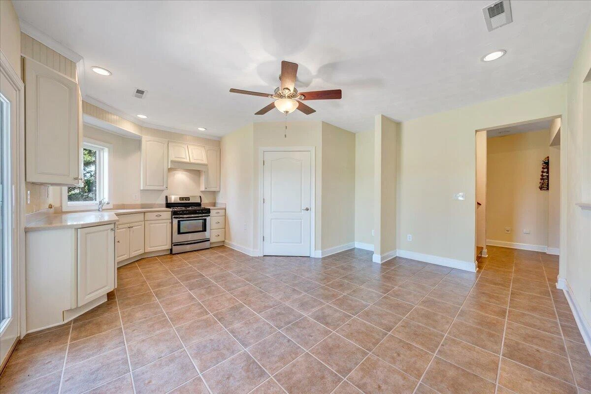625 Frontier WAY - Photo 56
