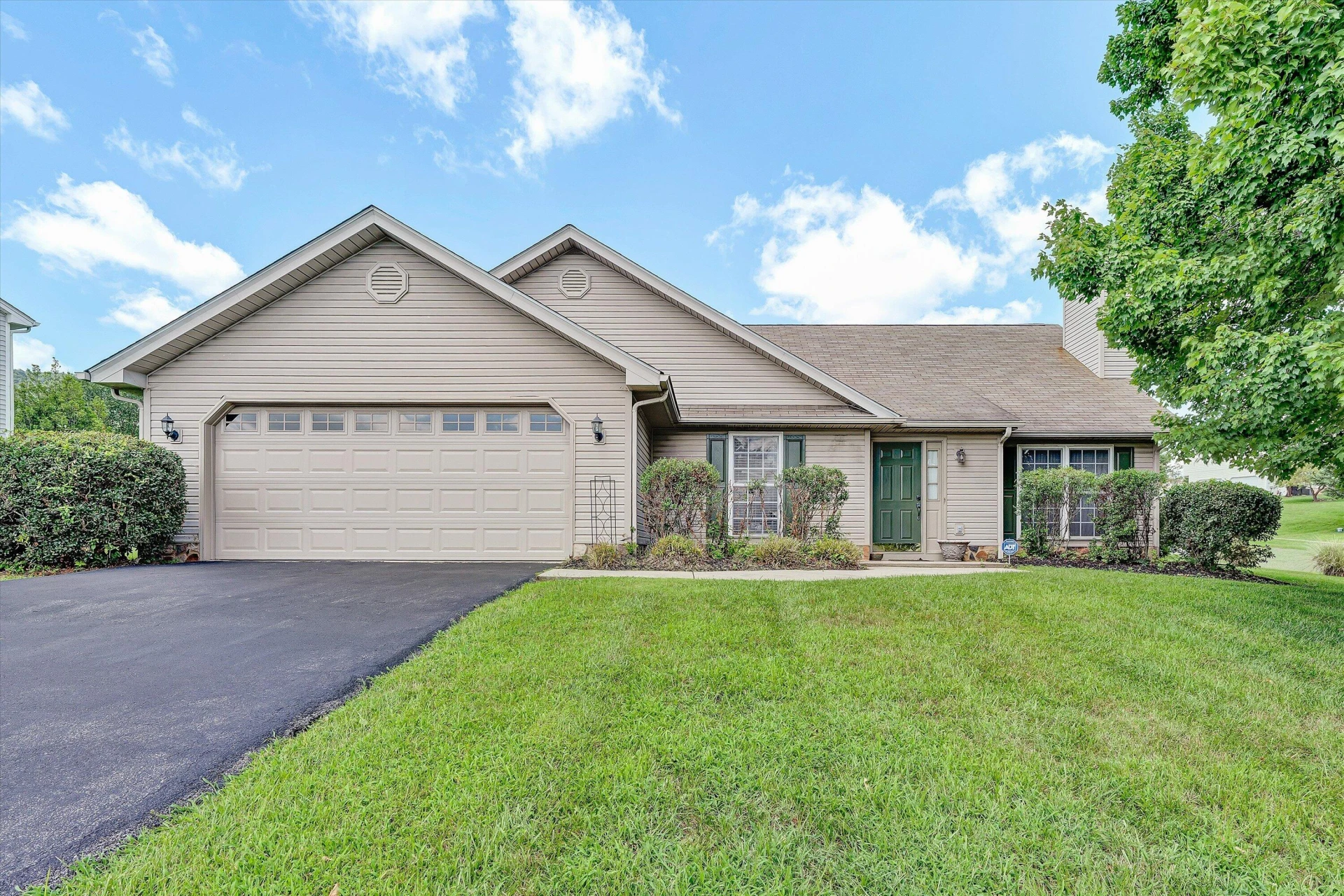 5002 Orchard Park DR
