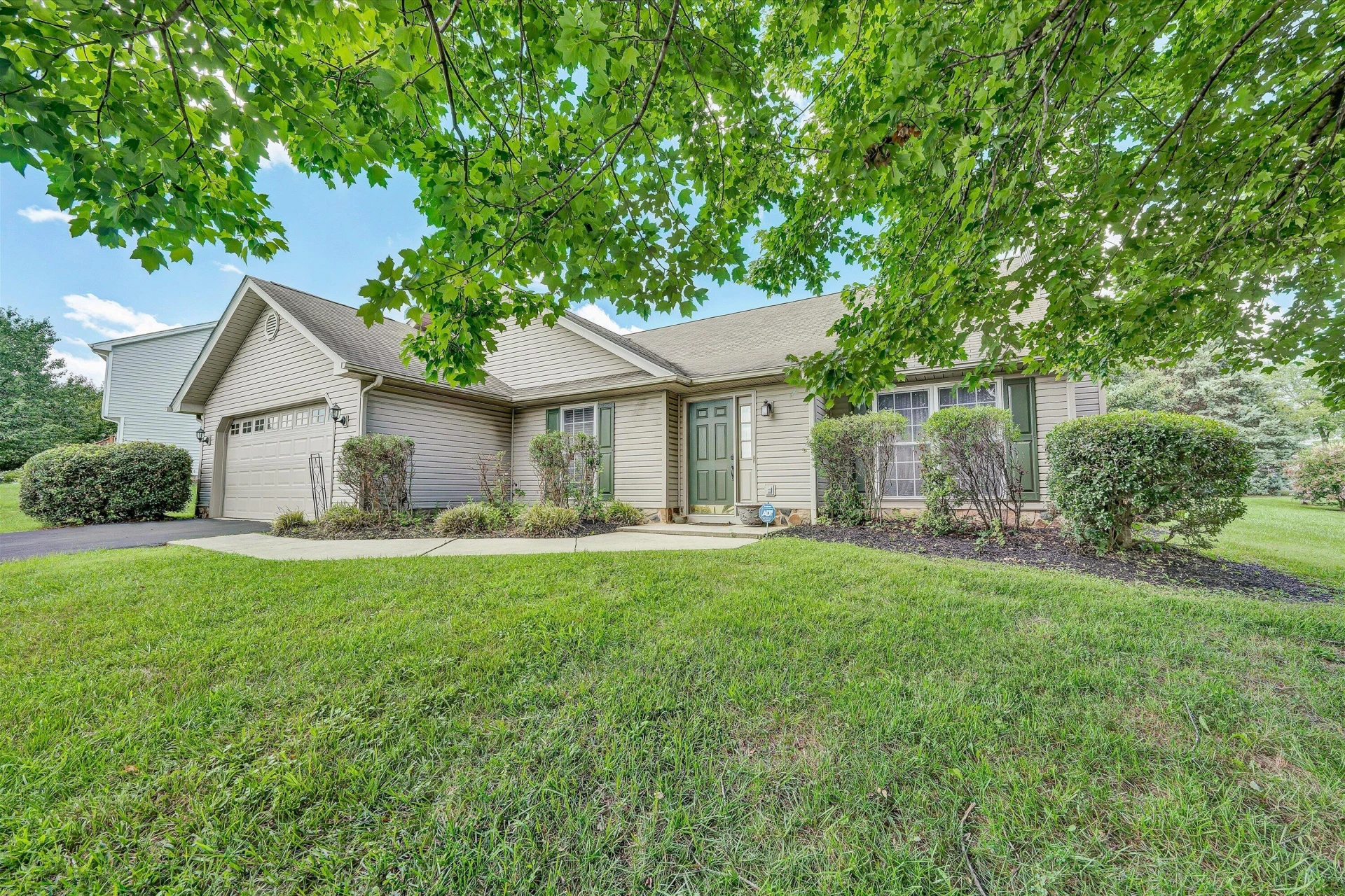 5002 Orchard Park DR - Photo 3