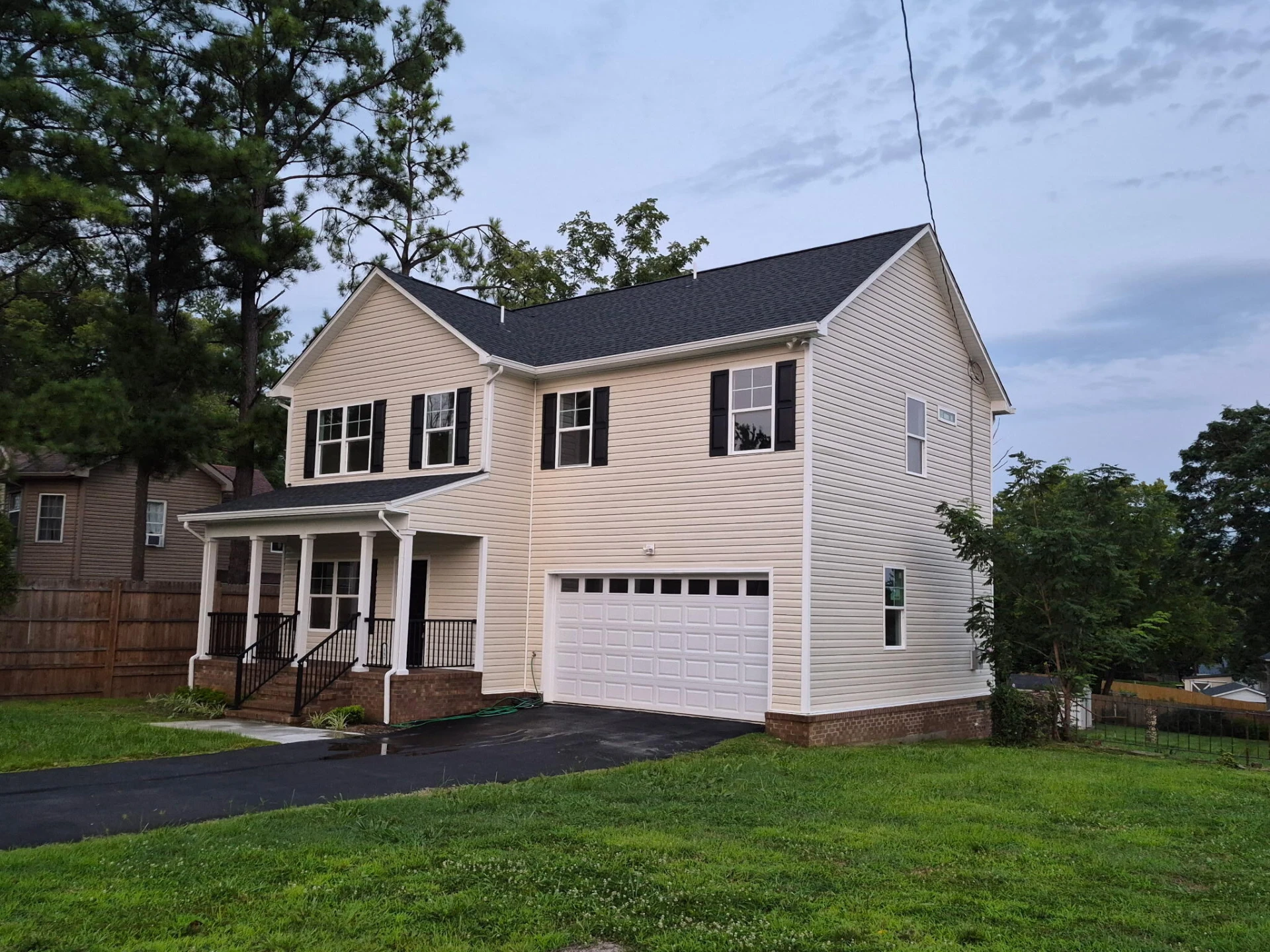 157 Diamond AVE - Photo 3