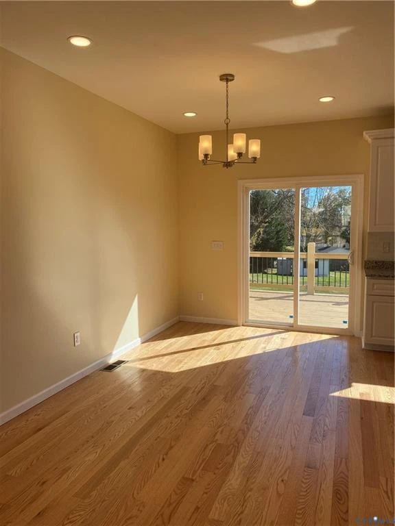 157 Diamond AVE - Photo 8
