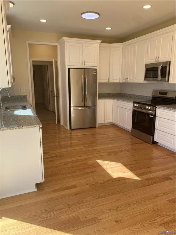 157 Diamond AVE - Photo 10