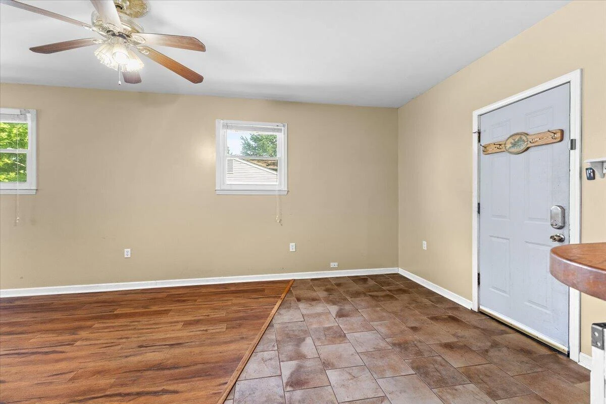 5619 Oakland BLVD - Photo 14
