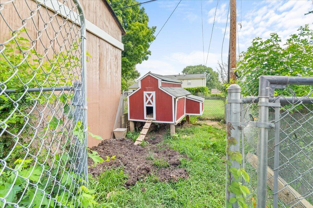 5619 Oakland BLVD - Photo 20