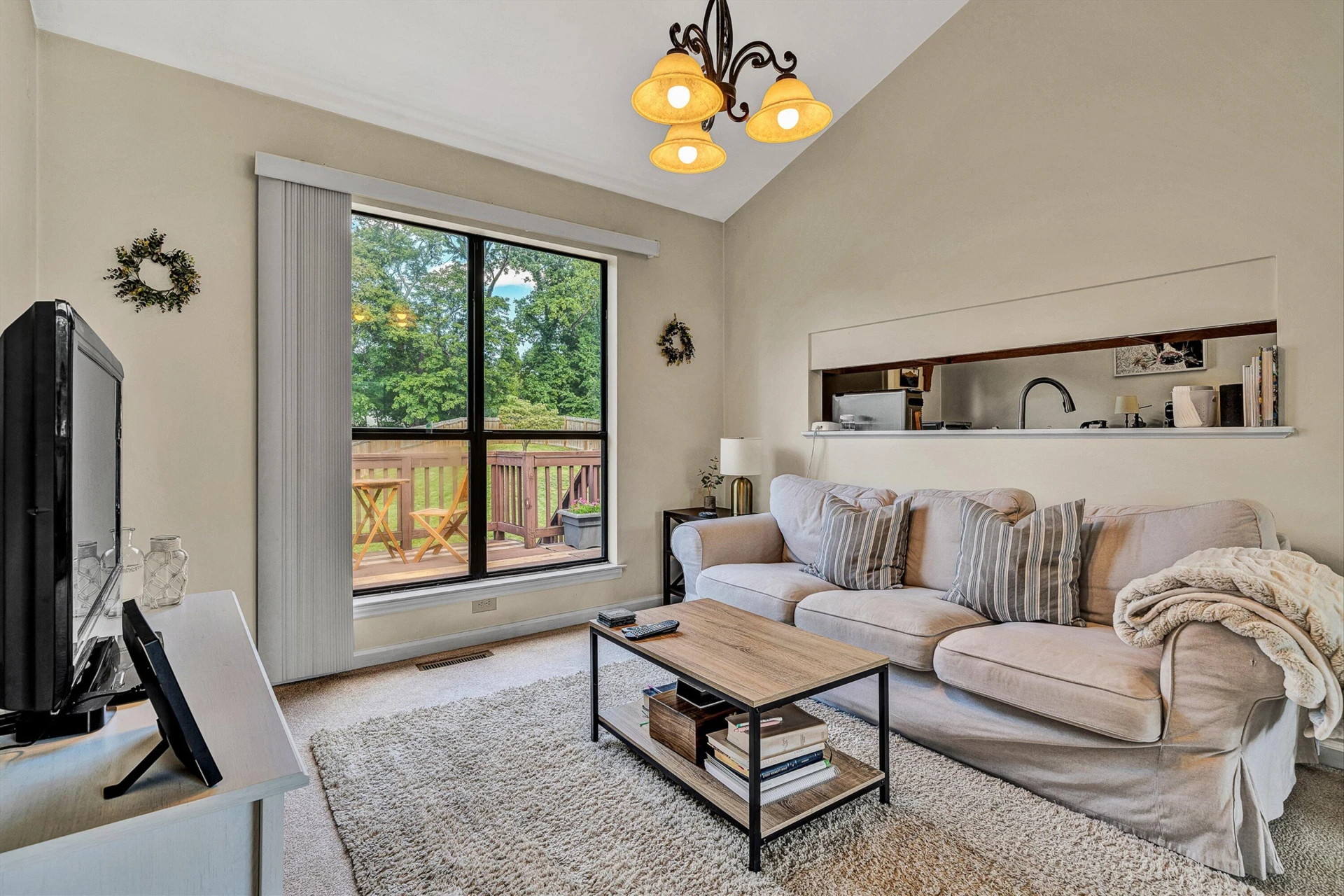 5605 Castle Rock RD - Photo 7