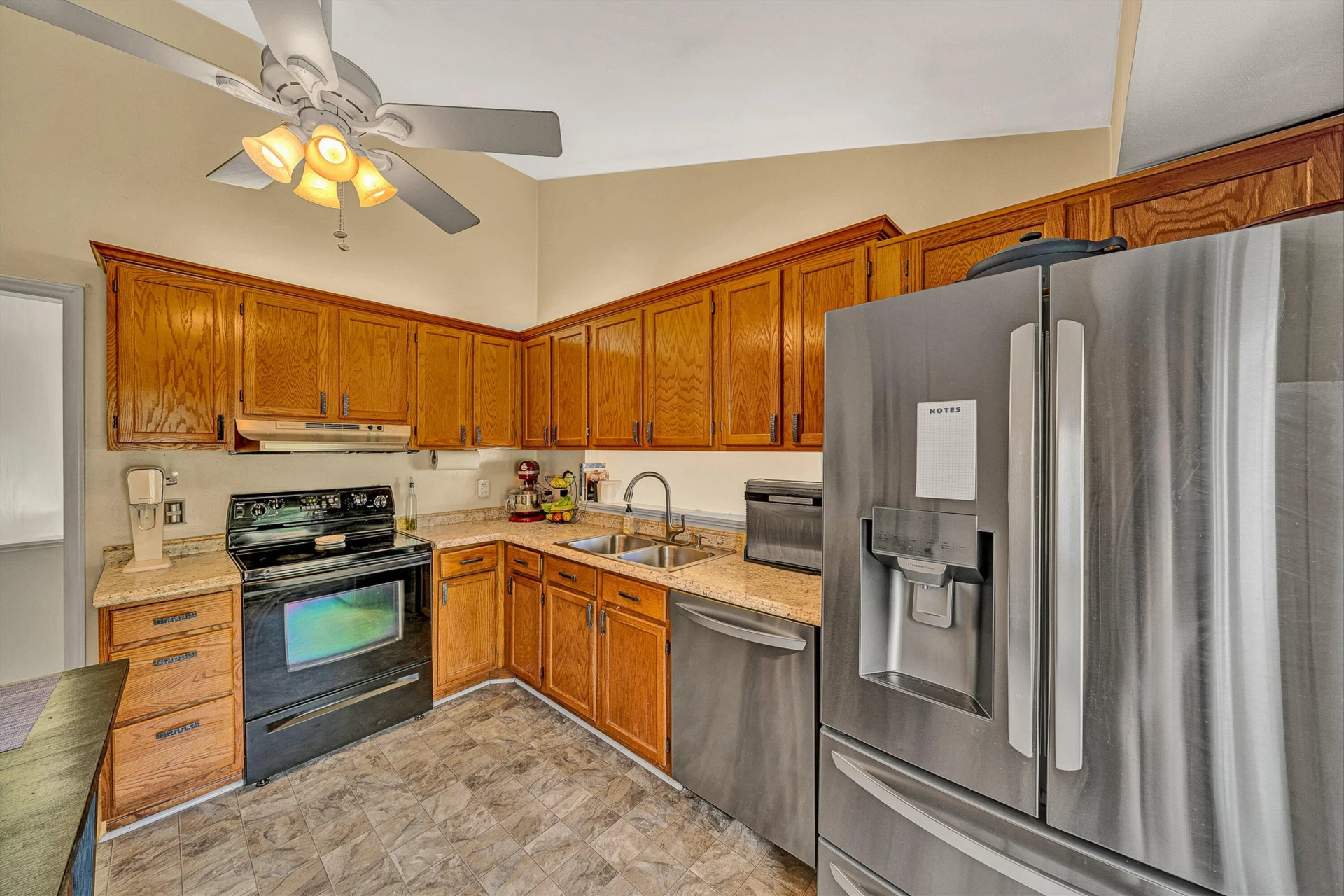 5605 Castle Rock RD - Photo 11
