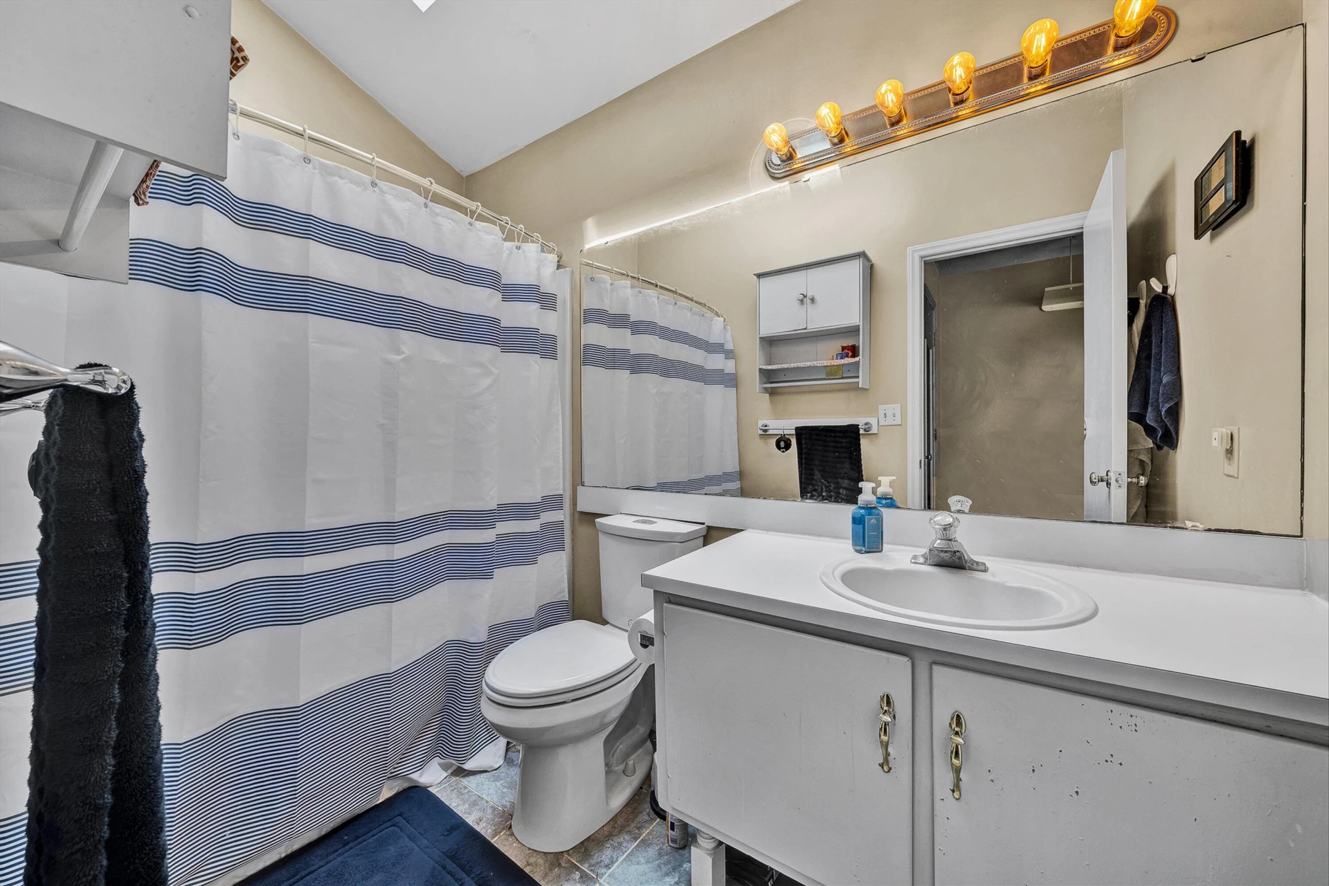 5605 Castle Rock RD - Photo 18