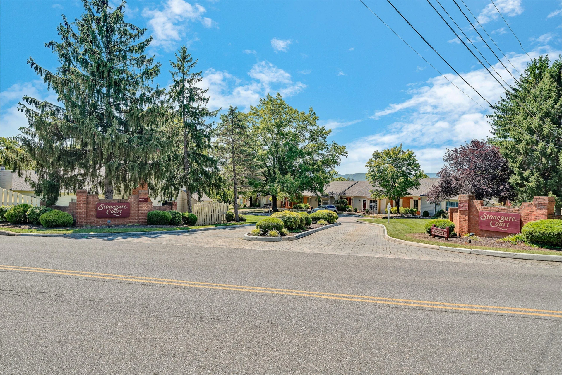 867 Stonegate CT - Photo 28