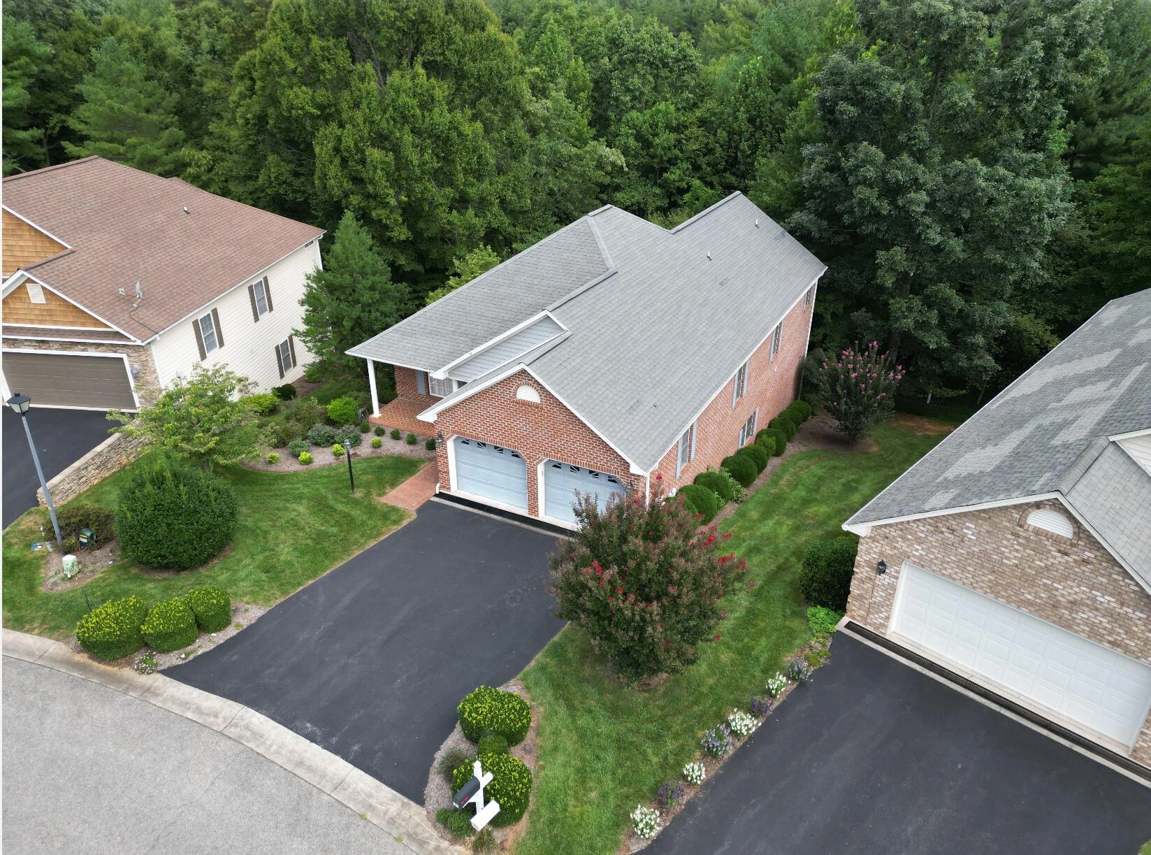 131 STONEY MILL RD - Photo 2