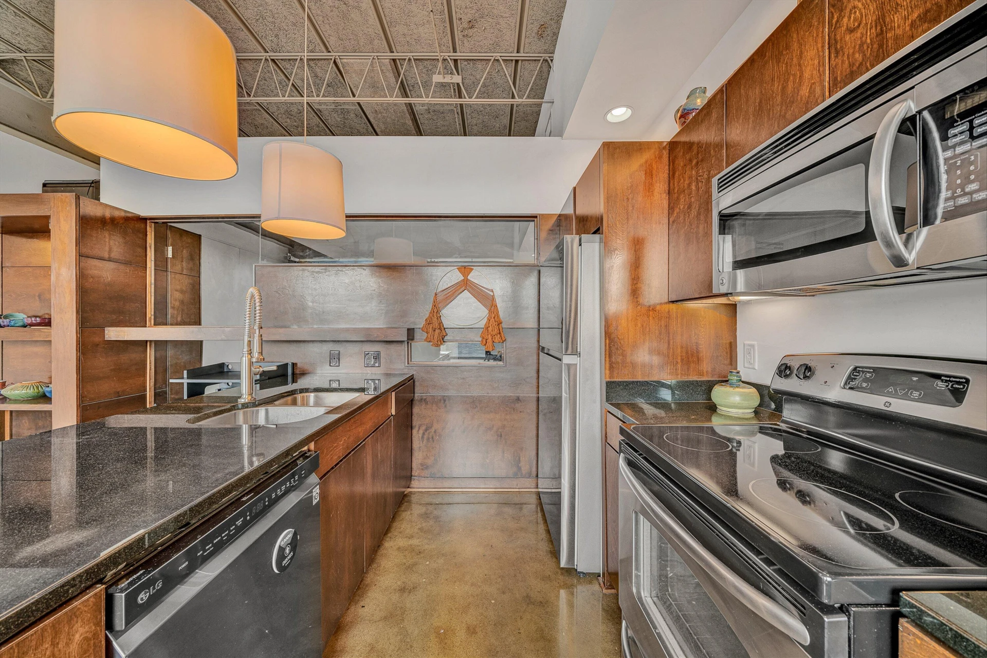 400 Salem AVE SW #2I - Photo 23