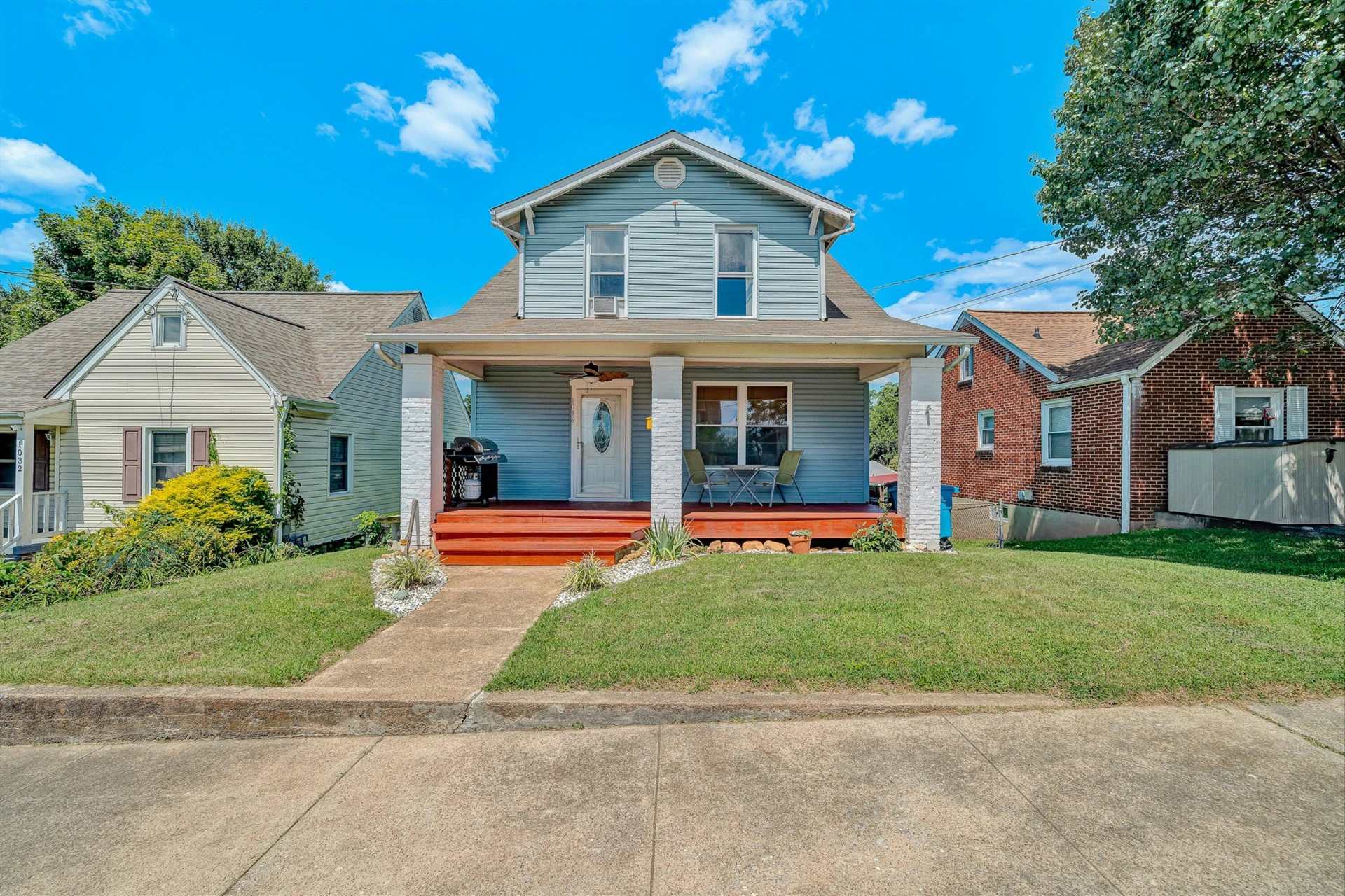1036 Woodrow AVE SE