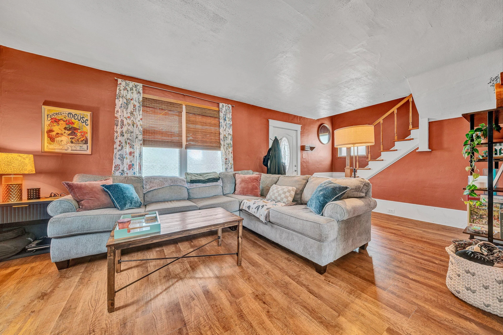 1036 Woodrow AVE SE - Photo 6