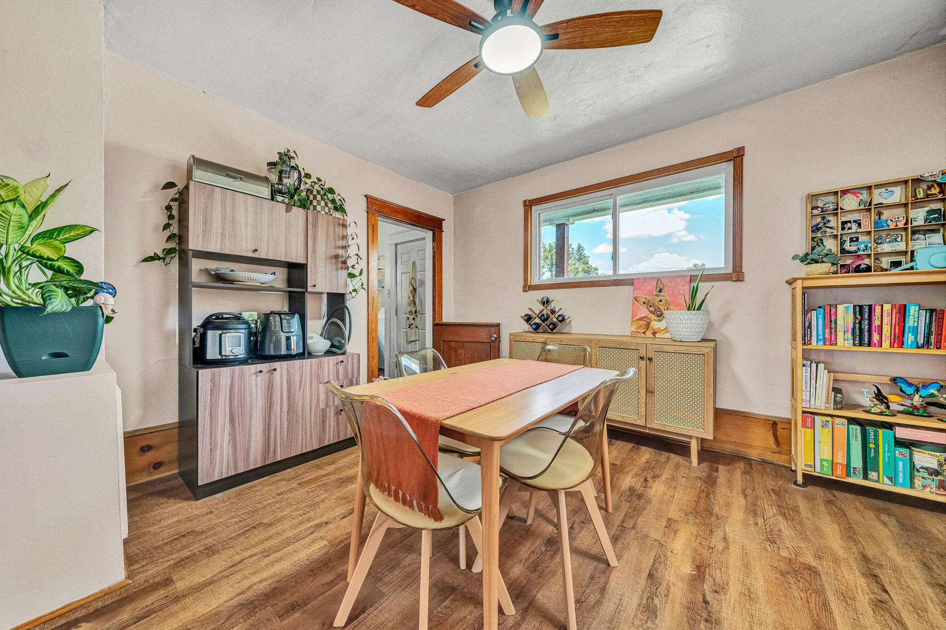 1036 Woodrow AVE SE - Photo 9