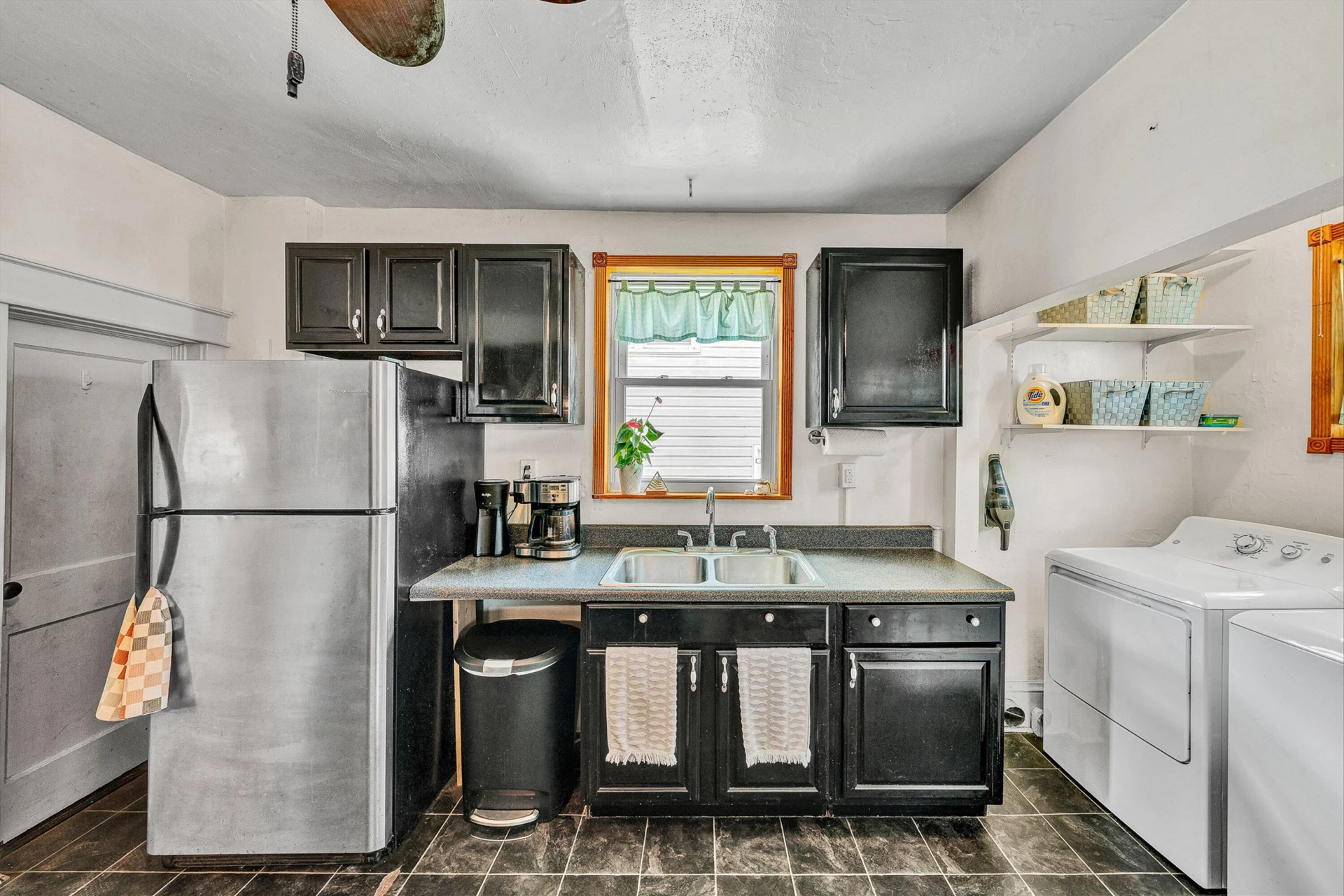 1036 Woodrow AVE SE - Photo 13