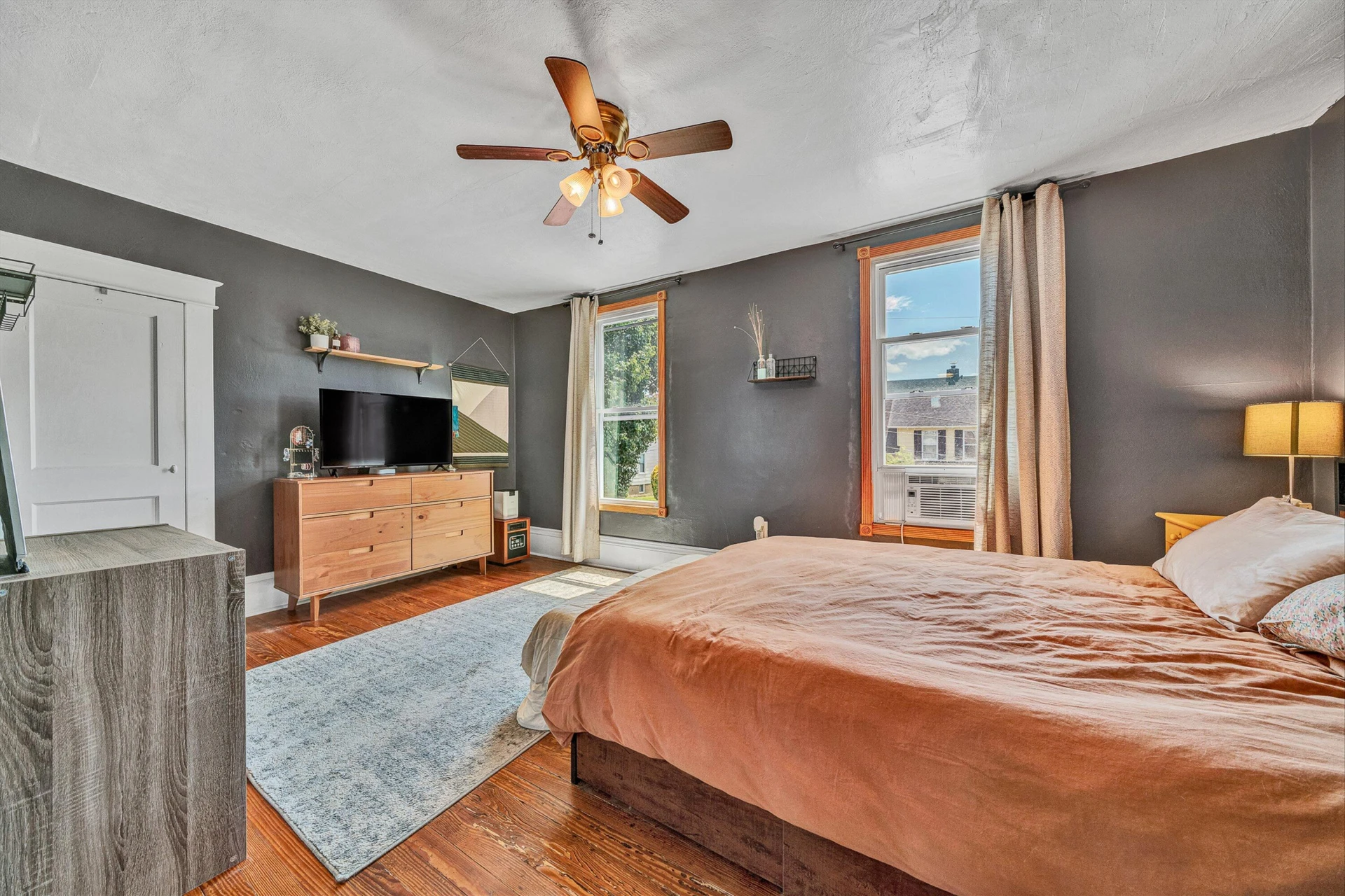 1036 Woodrow AVE SE - Photo 15
