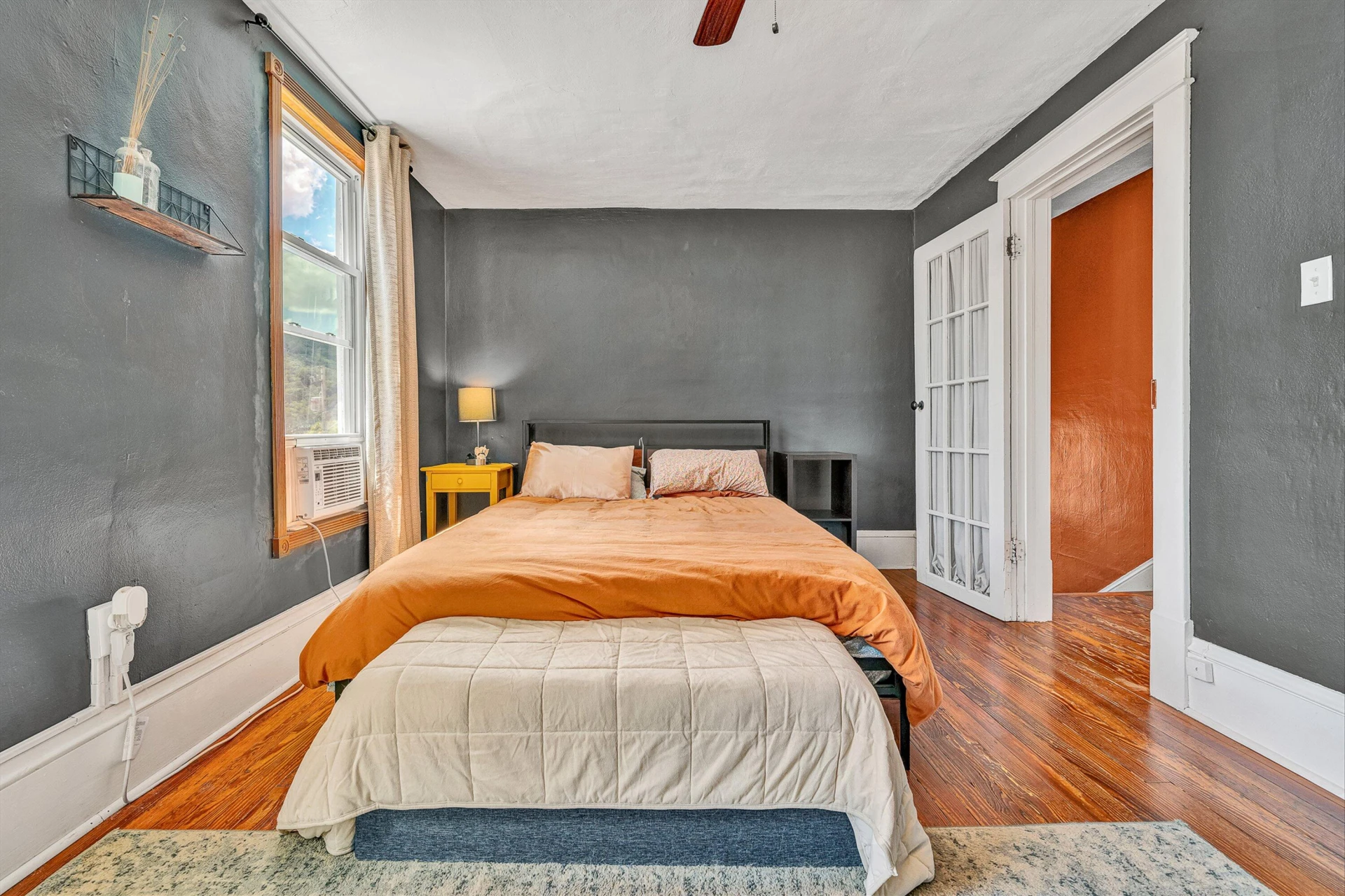 1036 Woodrow AVE SE - Photo 17