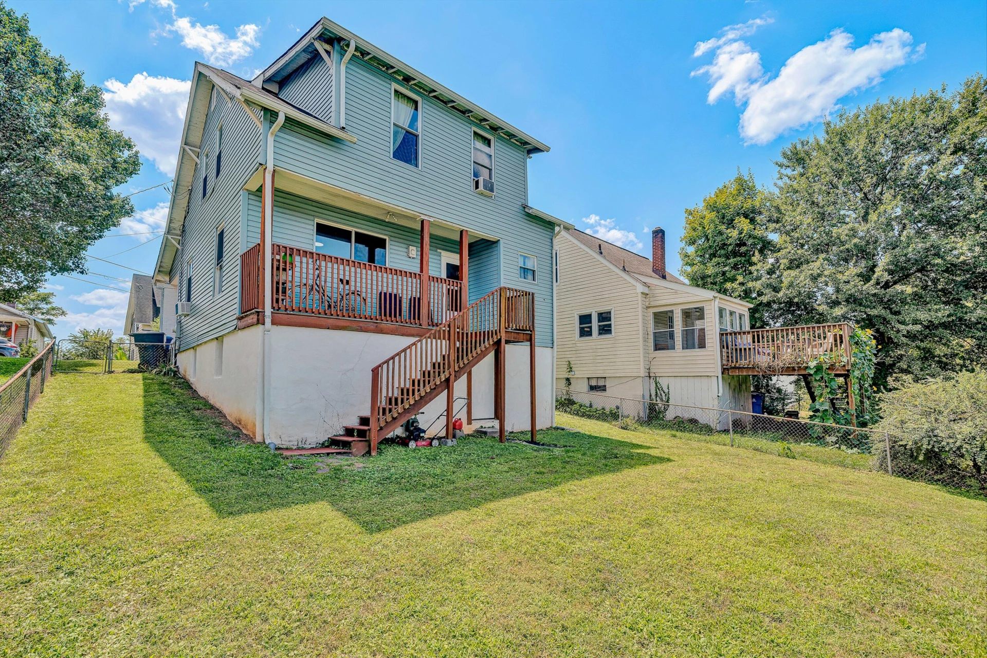 1036 Woodrow AVE SE - Photo 27