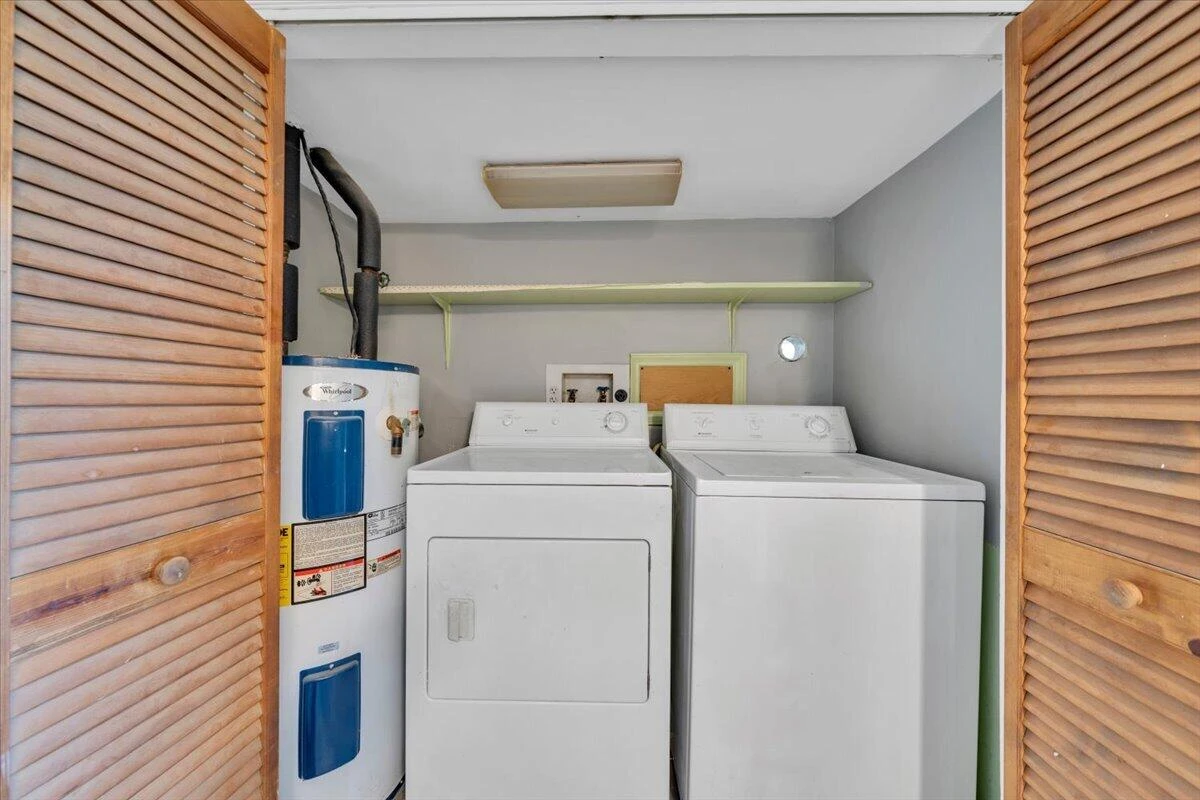 1325 Lewis RD SE - Photo 11