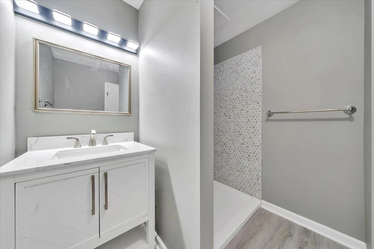 1325 Lewis RD SE - Photo 16
