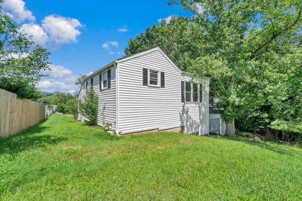 1325 Lewis RD SE - Photo 21