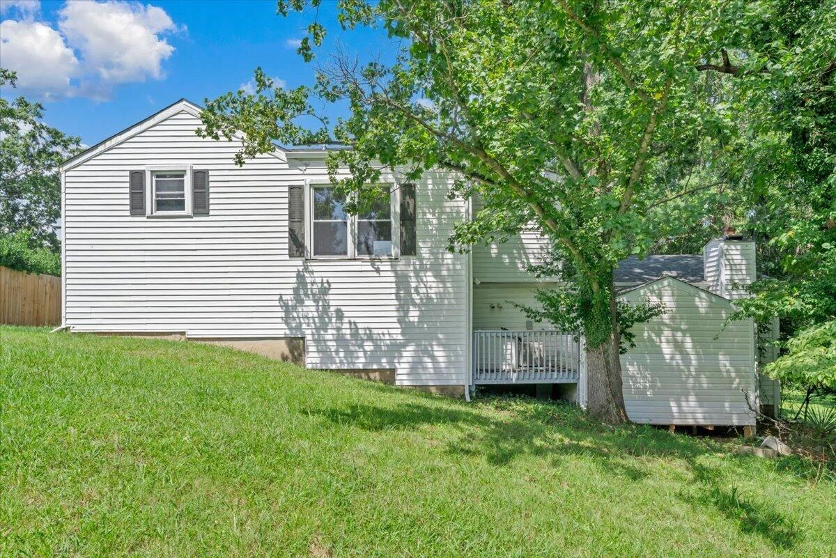 1325 Lewis RD SE - Photo 23