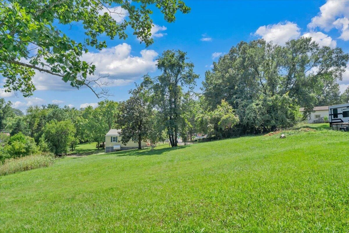 1325 Lewis RD SE - Photo 24