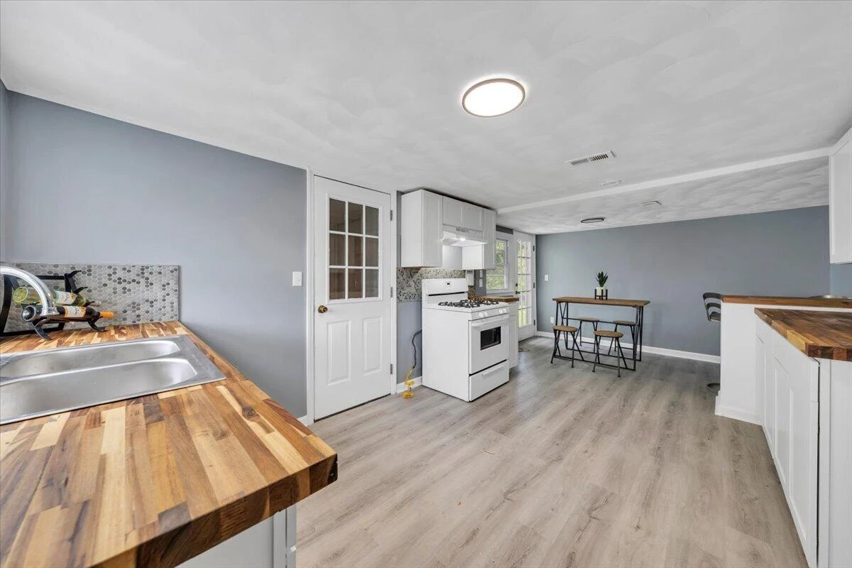 1325 Lewis RD SE - Photo 30