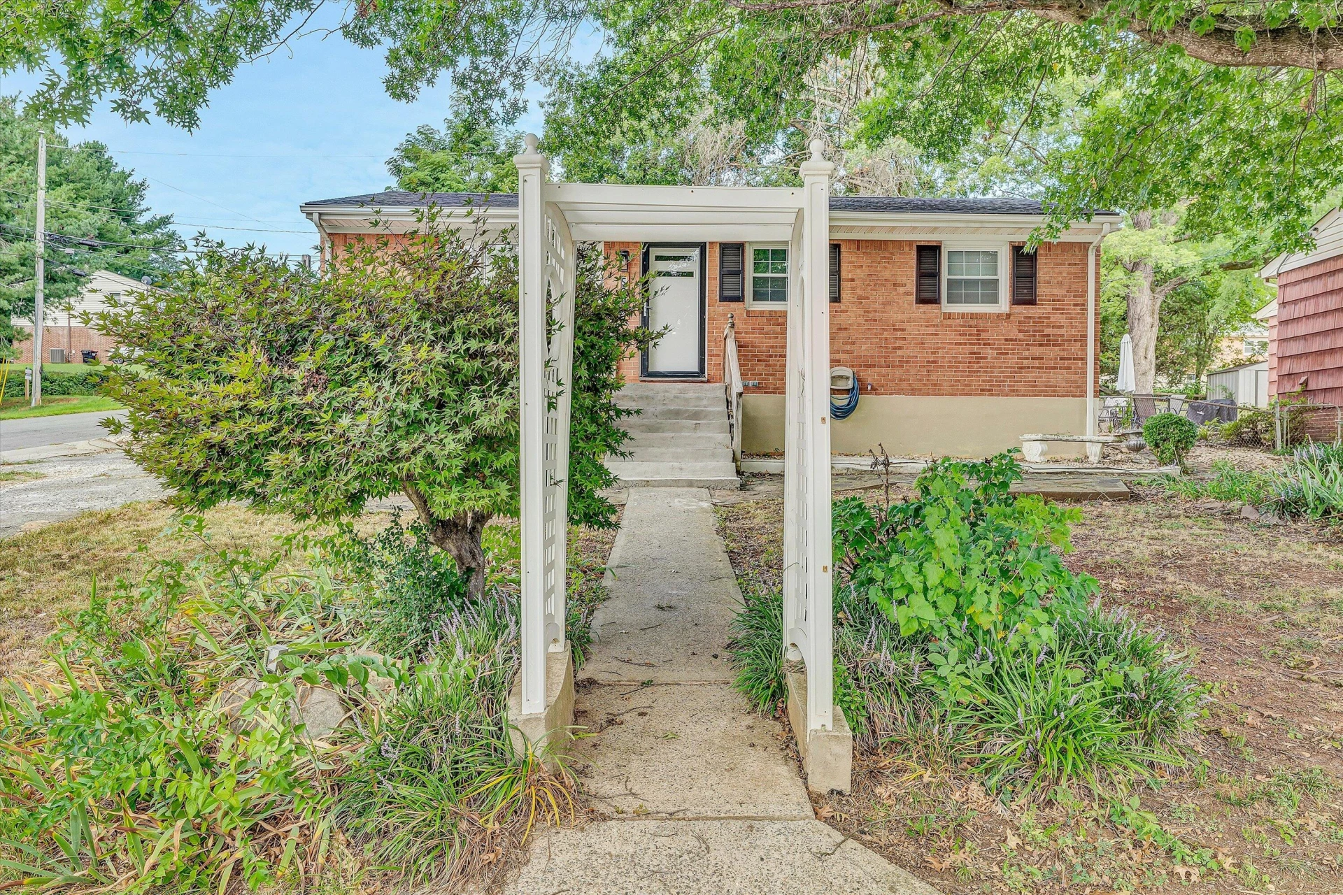 5304 Endicott ST - Photo 10