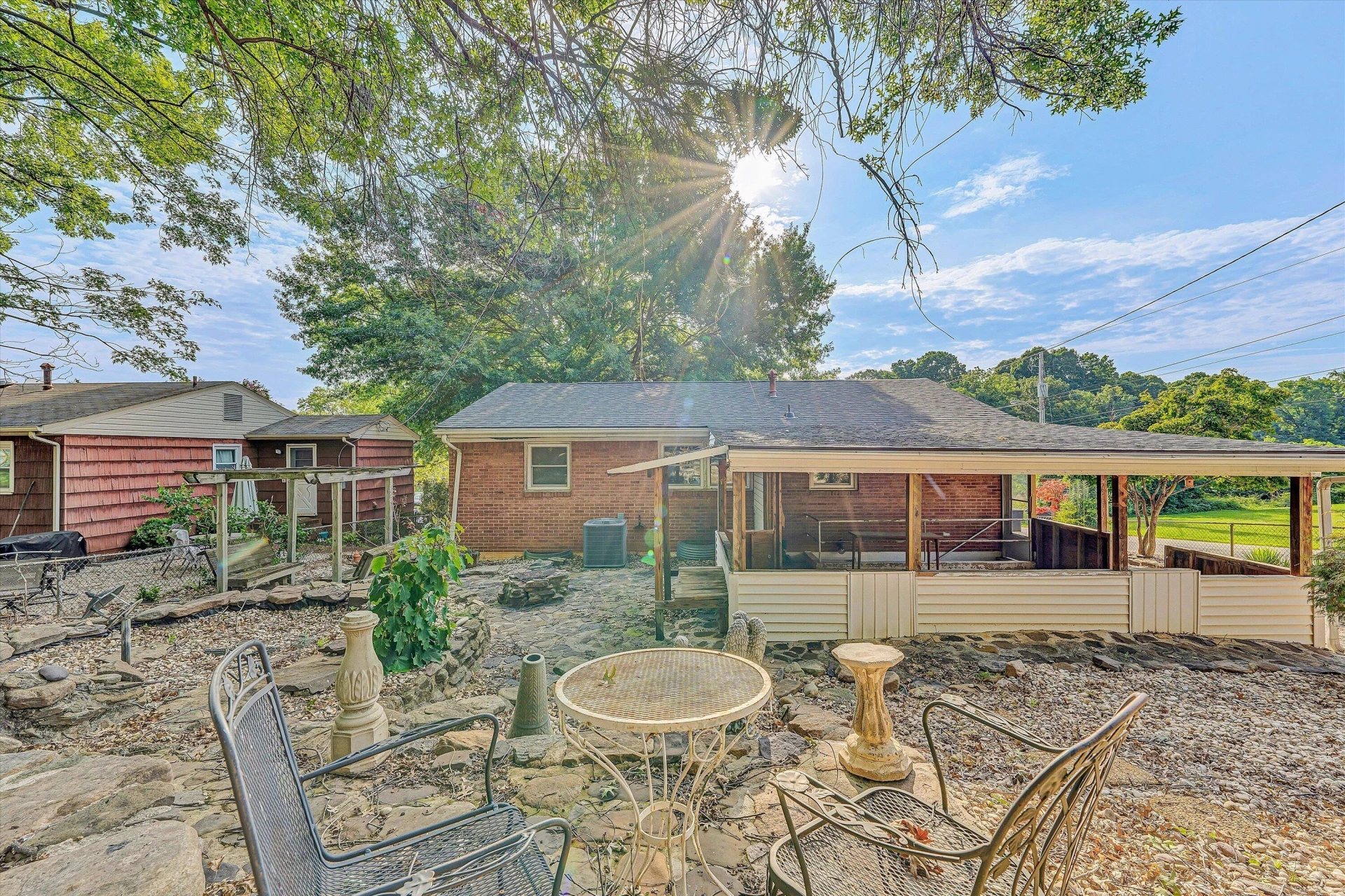 5304 Endicott ST - Photo 8