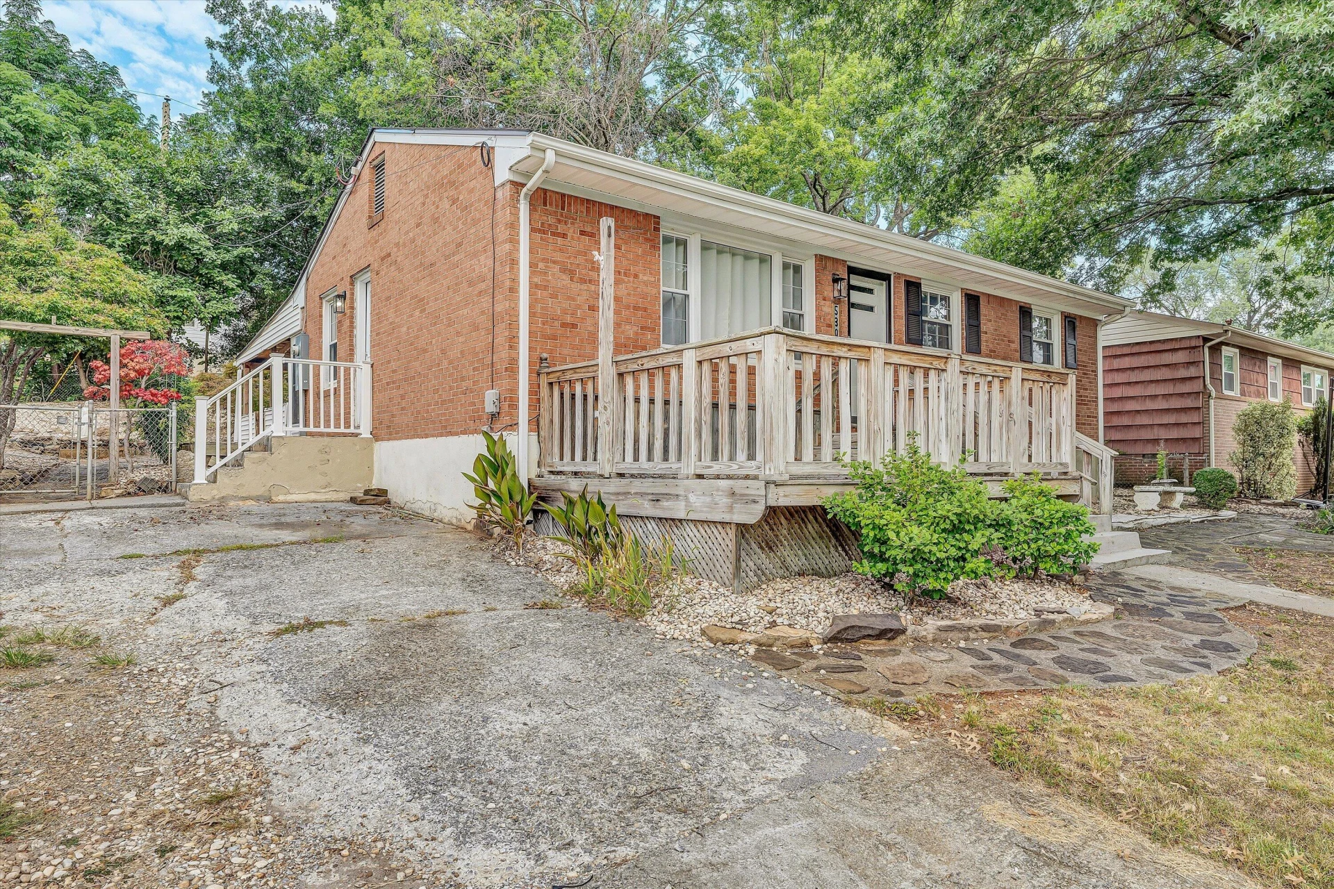 5304 Endicott ST - Photo 32