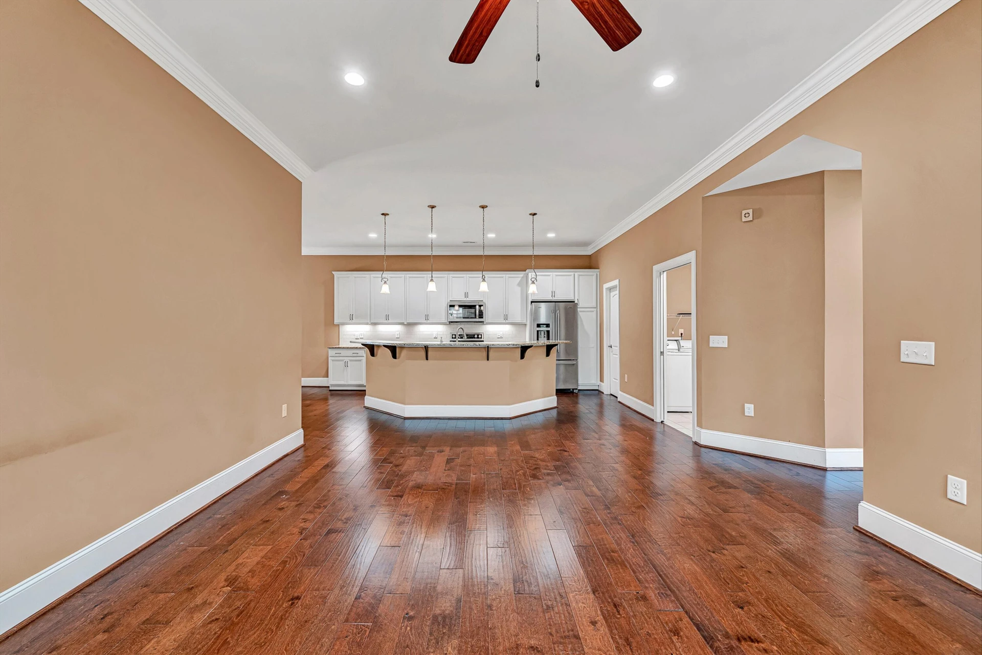 4730 Leigh LN - Photo 8