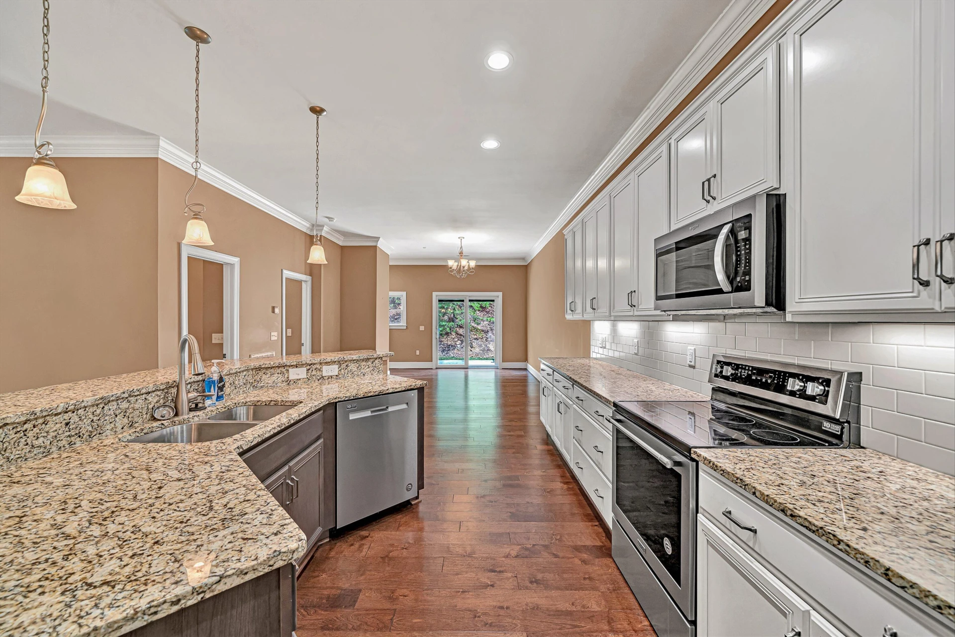 4730 Leigh LN - Photo 13