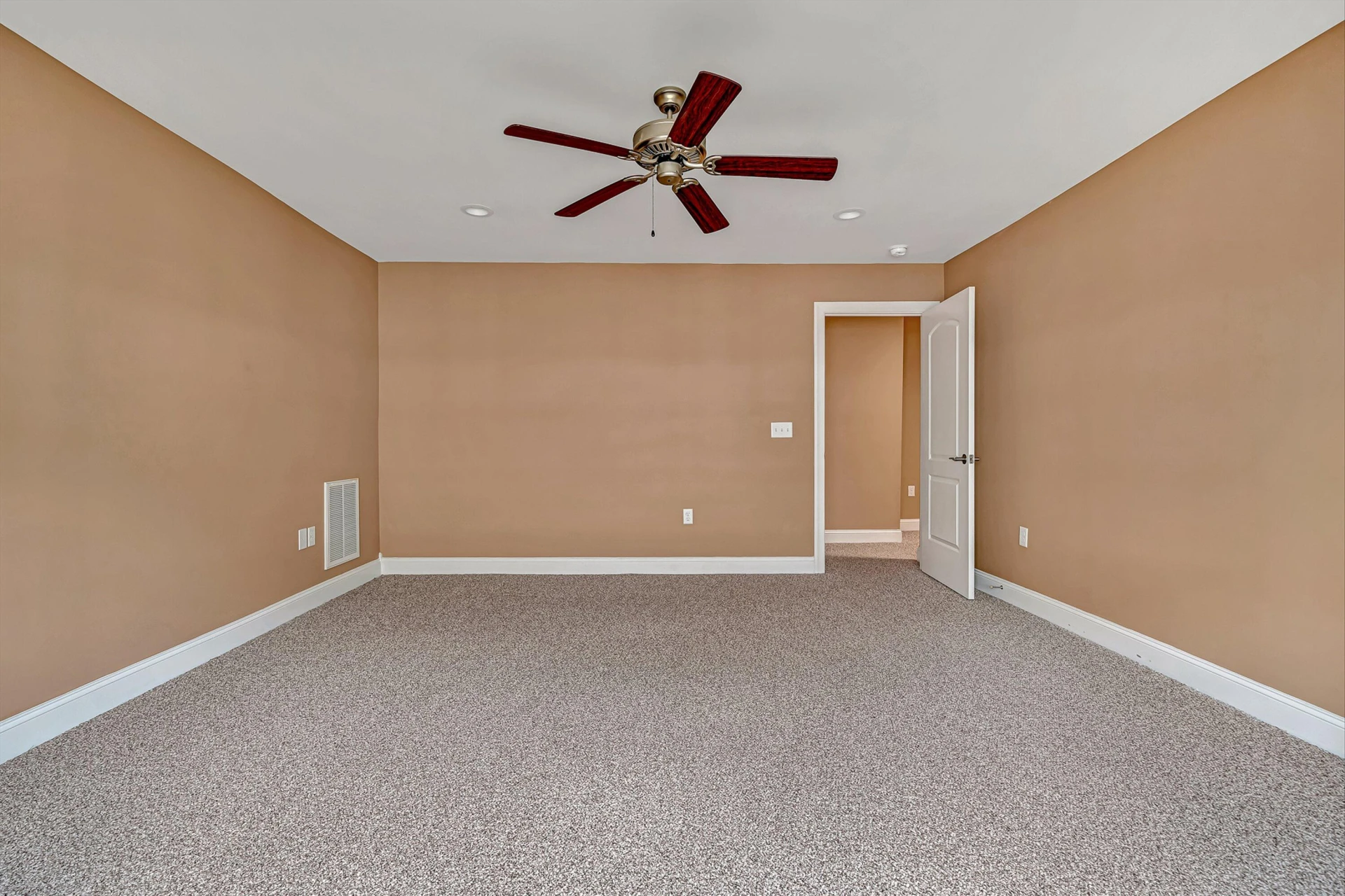 4730 Leigh LN - Photo 27