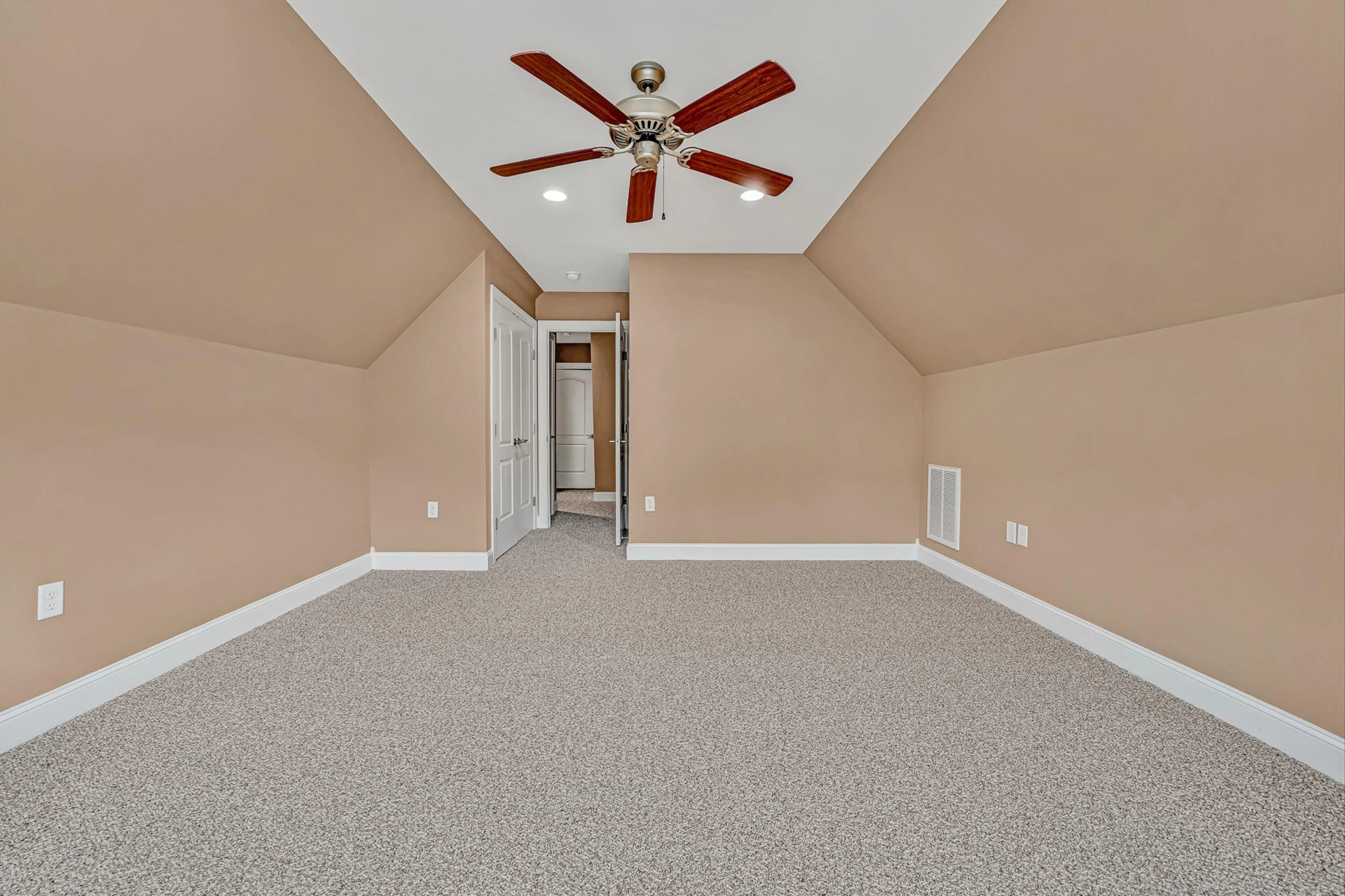 4730 Leigh LN - Photo 31