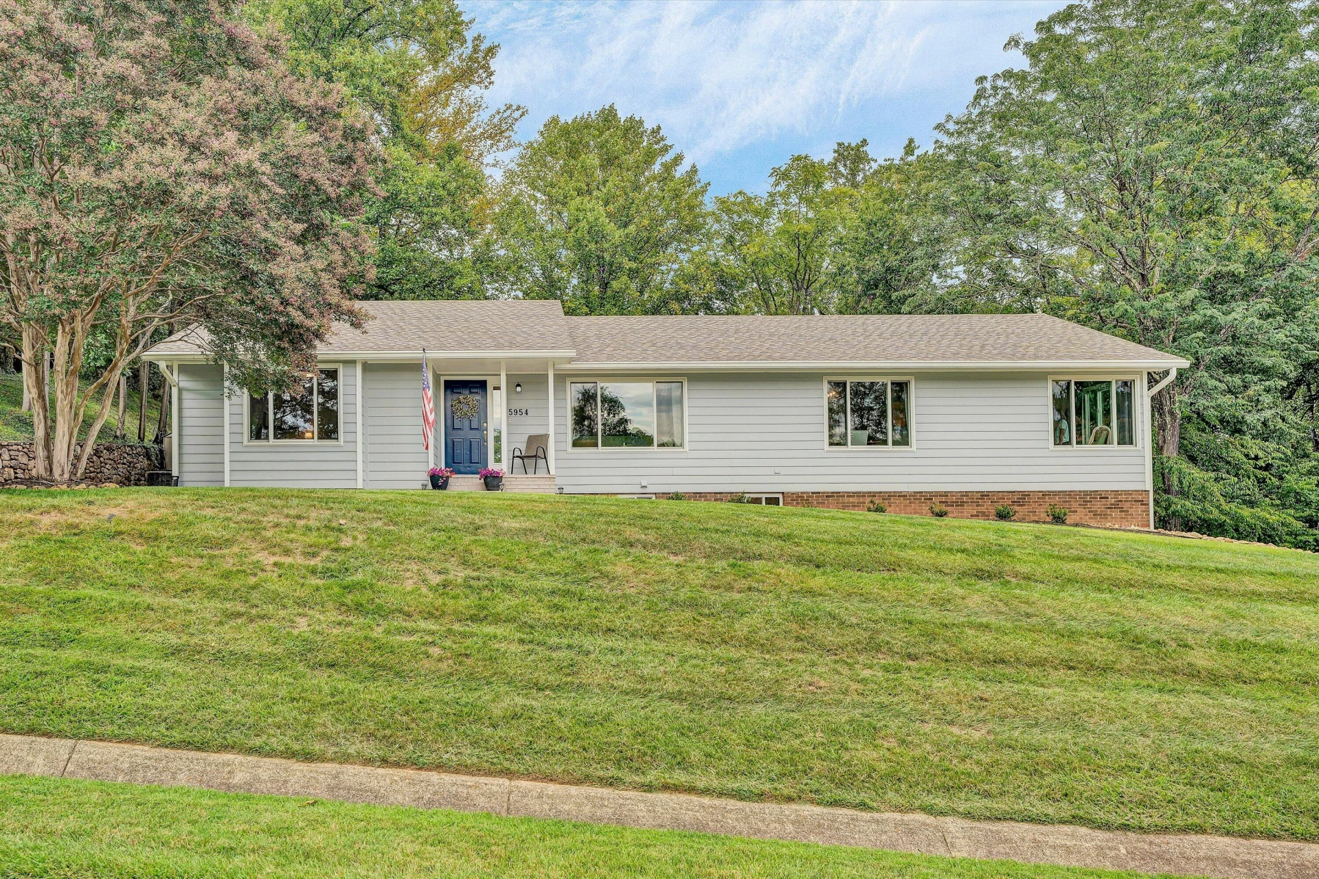 5954 Landview DR