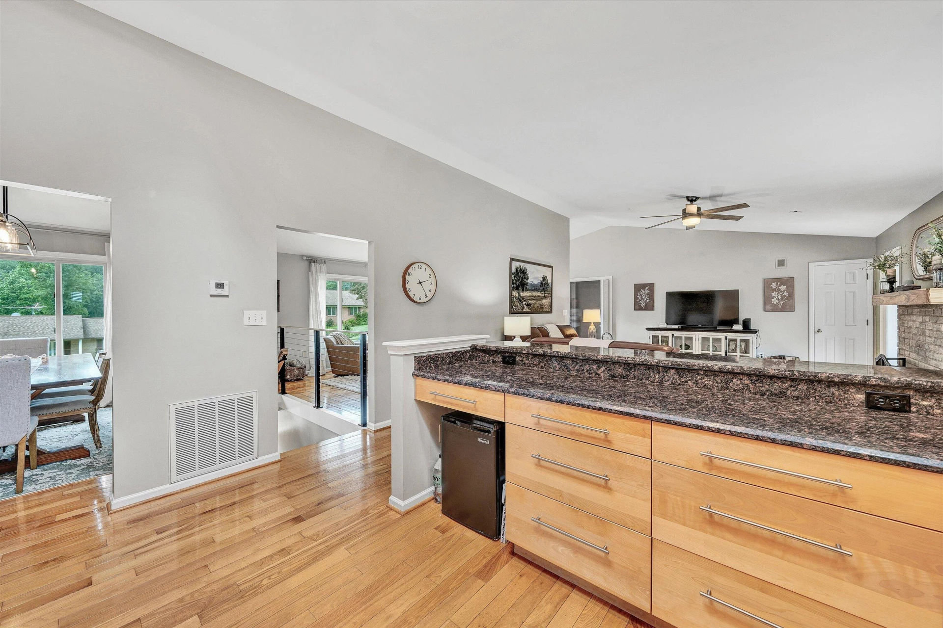 5954 Landview DR - Photo 29